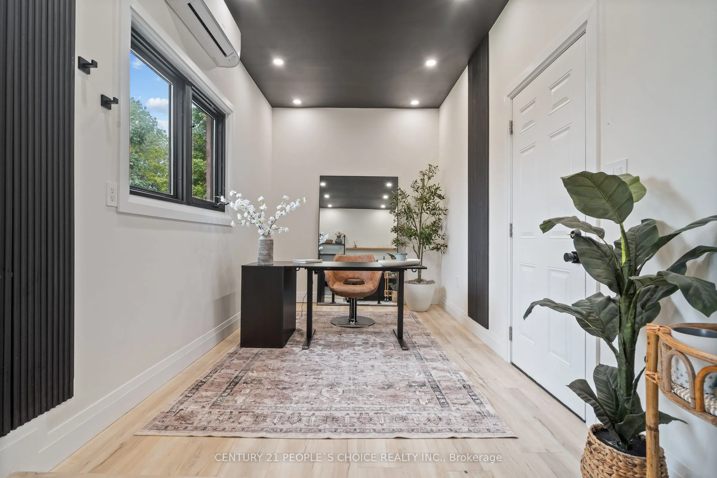 7 Carl Crescent