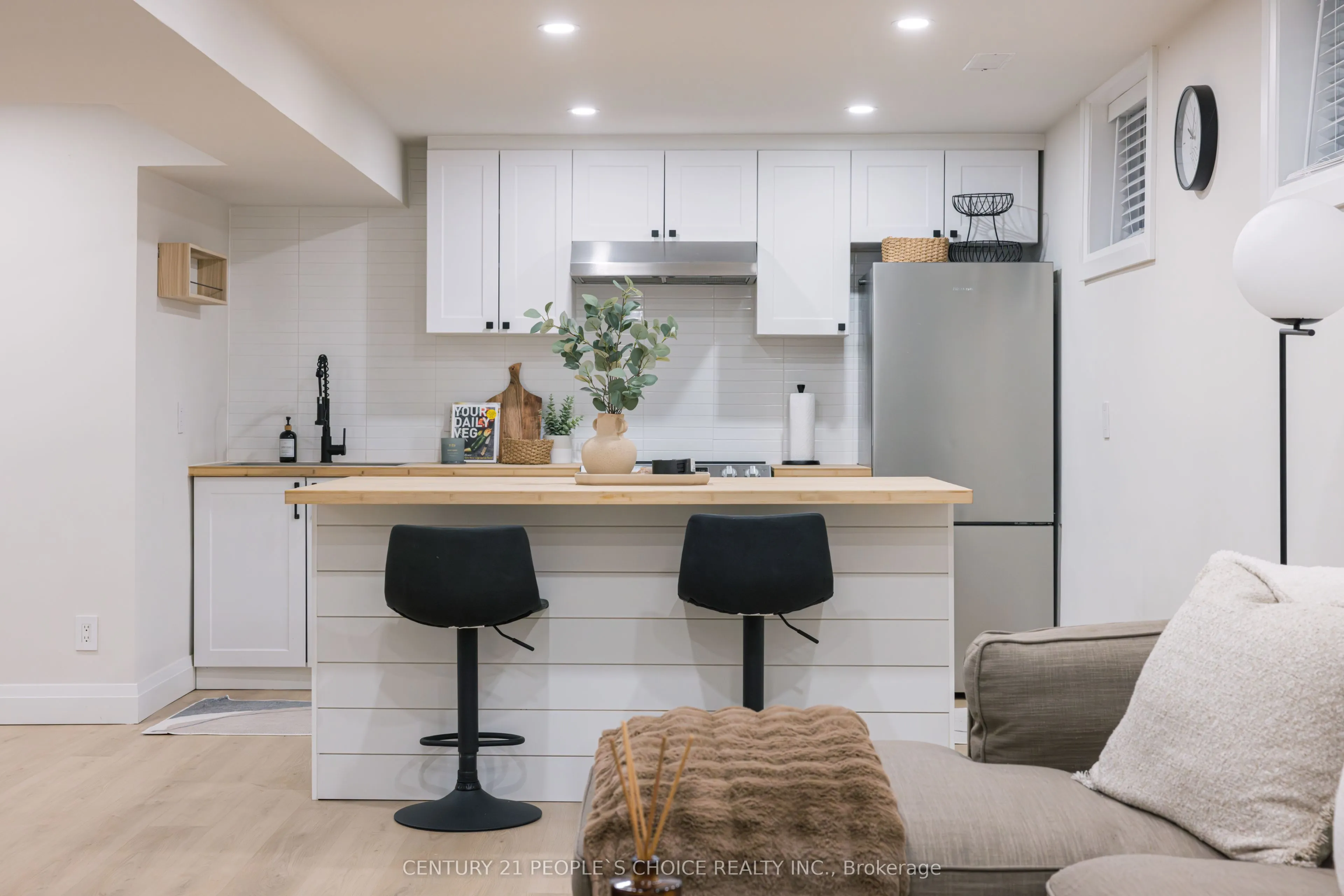 7 Carl Crescent