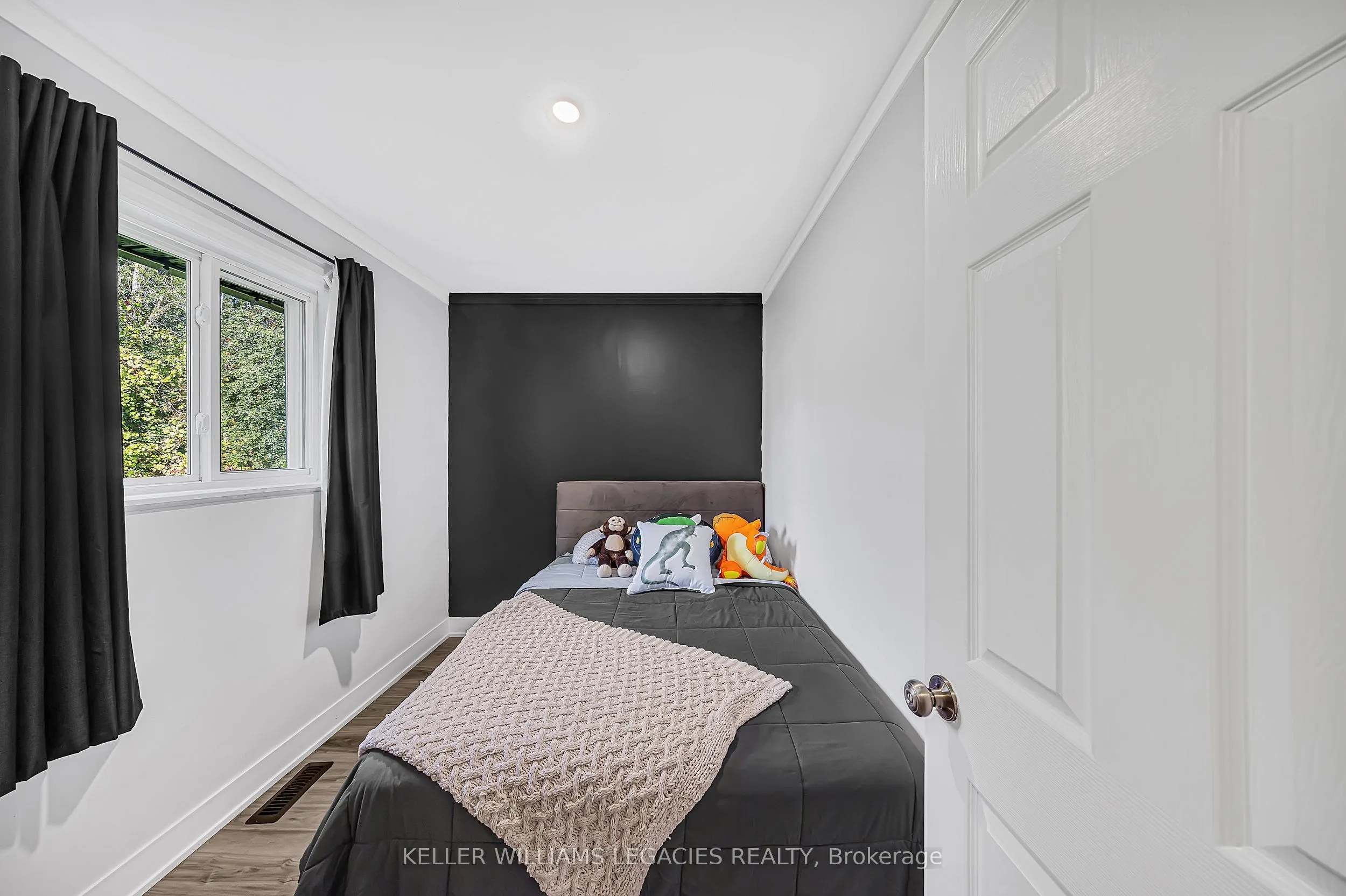 74 Cowans Crescent