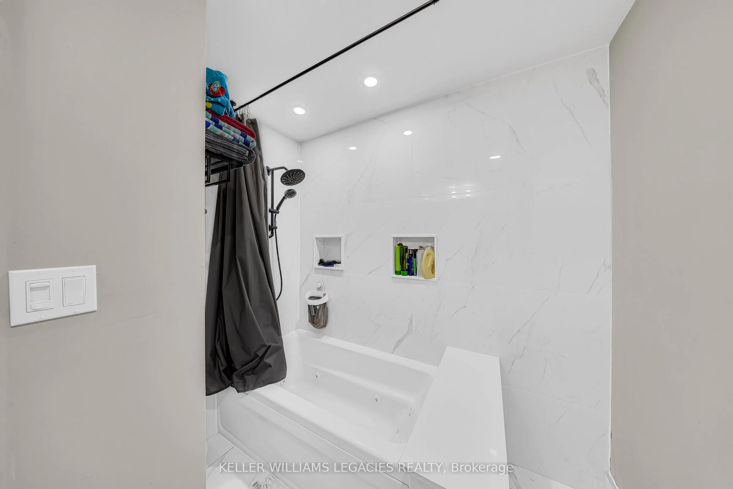 74 Cowans Crescent