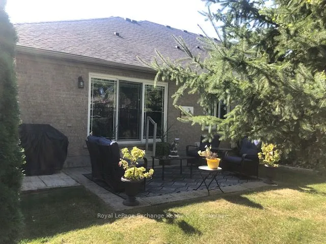395 Joseph Street W, #8