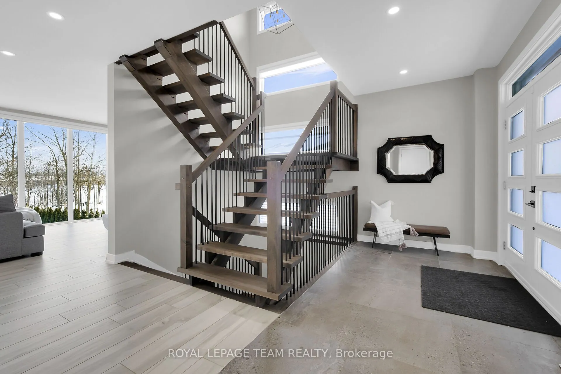 504 Barrage Street
