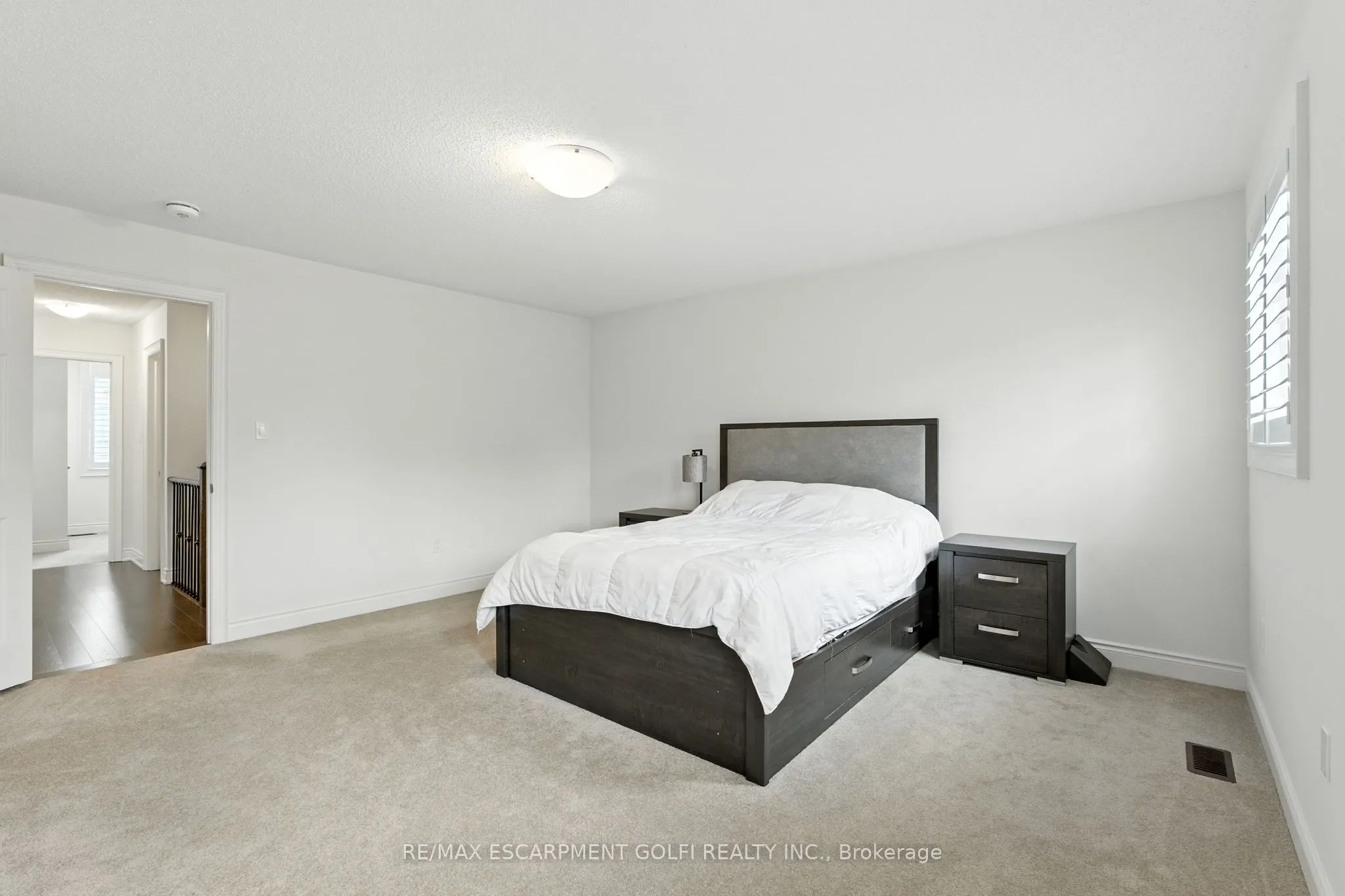 29 Riverwalk Drive