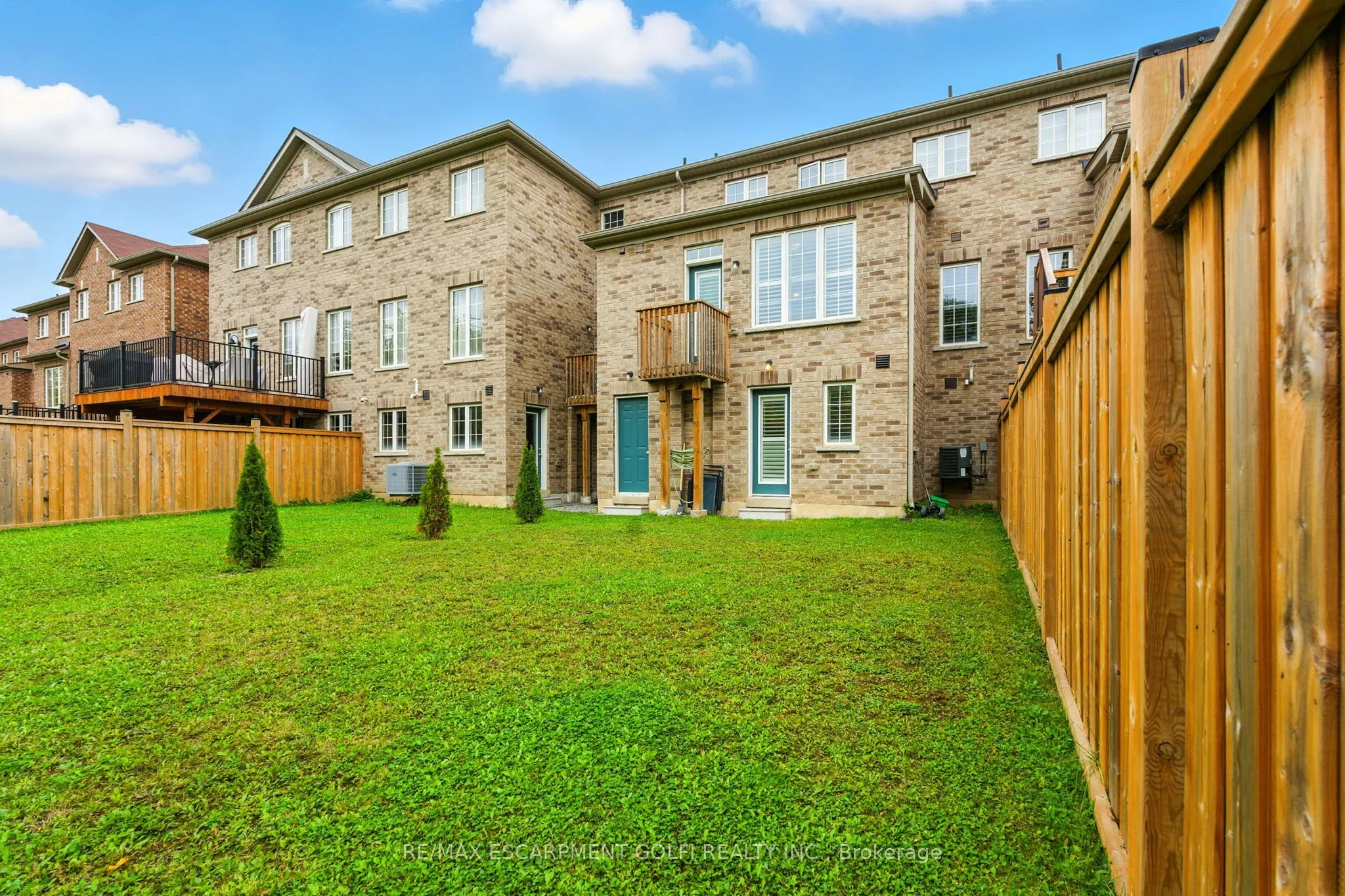 29 Riverwalk Drive