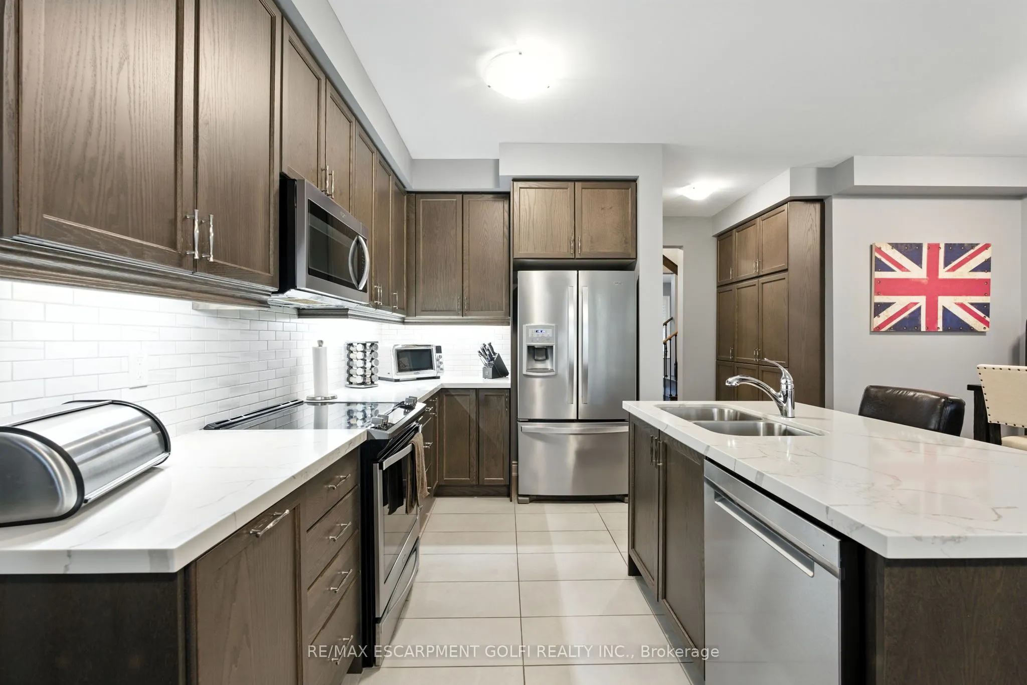 29 Riverwalk Drive