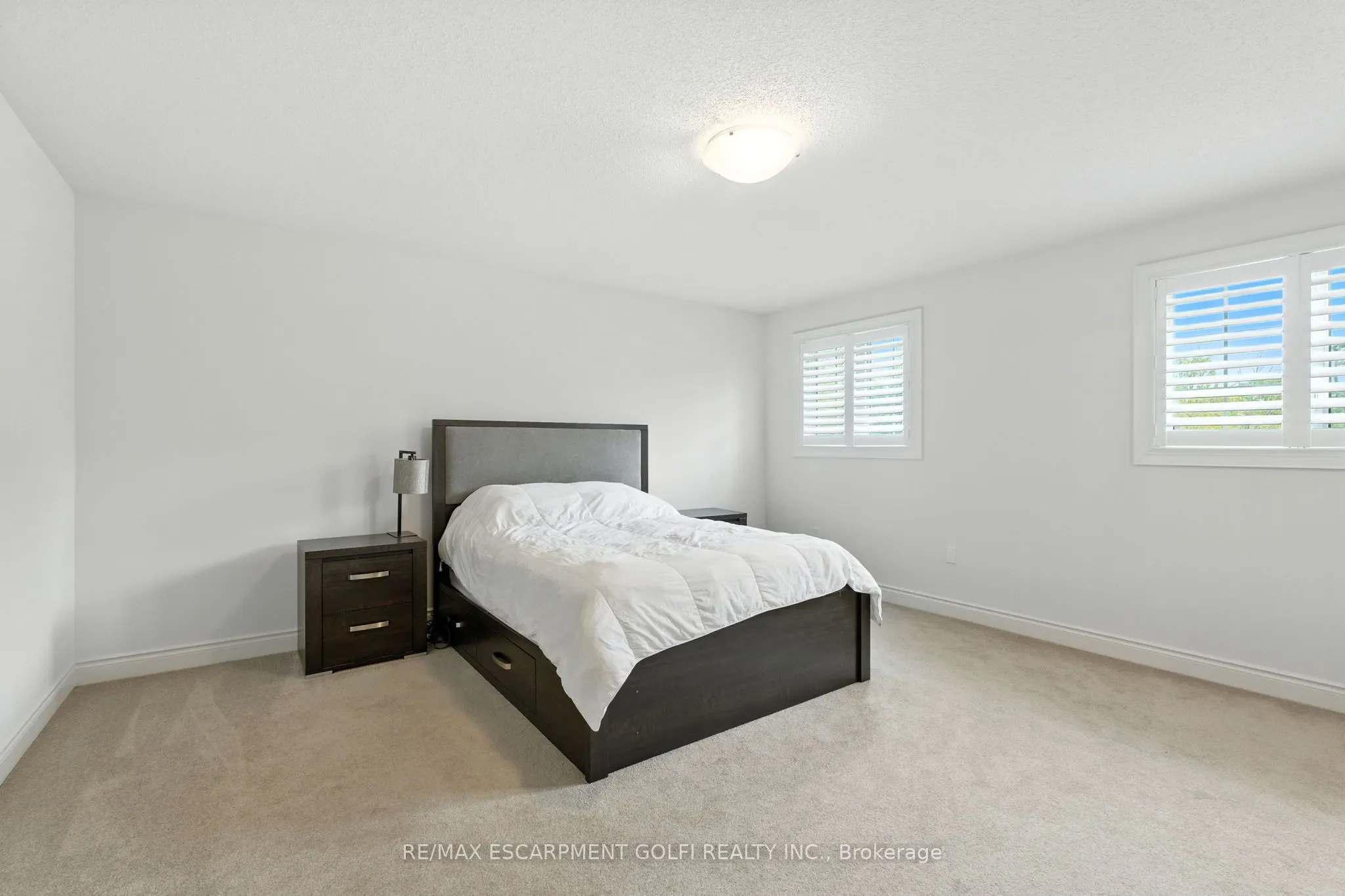 29 Riverwalk Drive