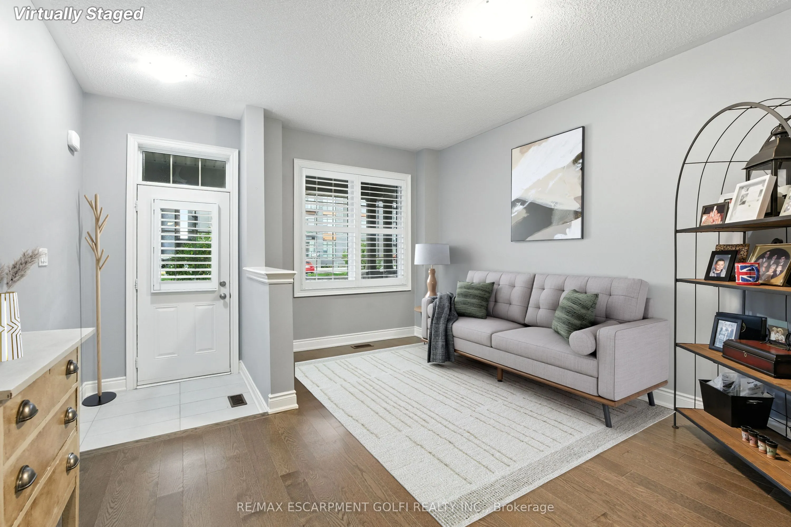 29 Riverwalk Drive
