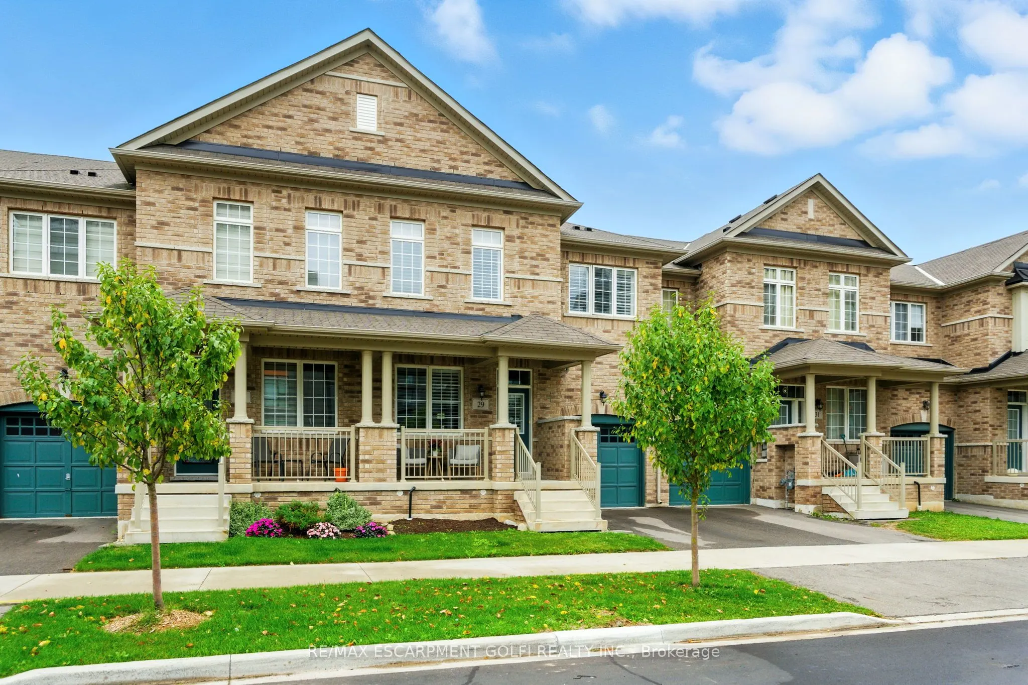 29 Riverwalk Drive