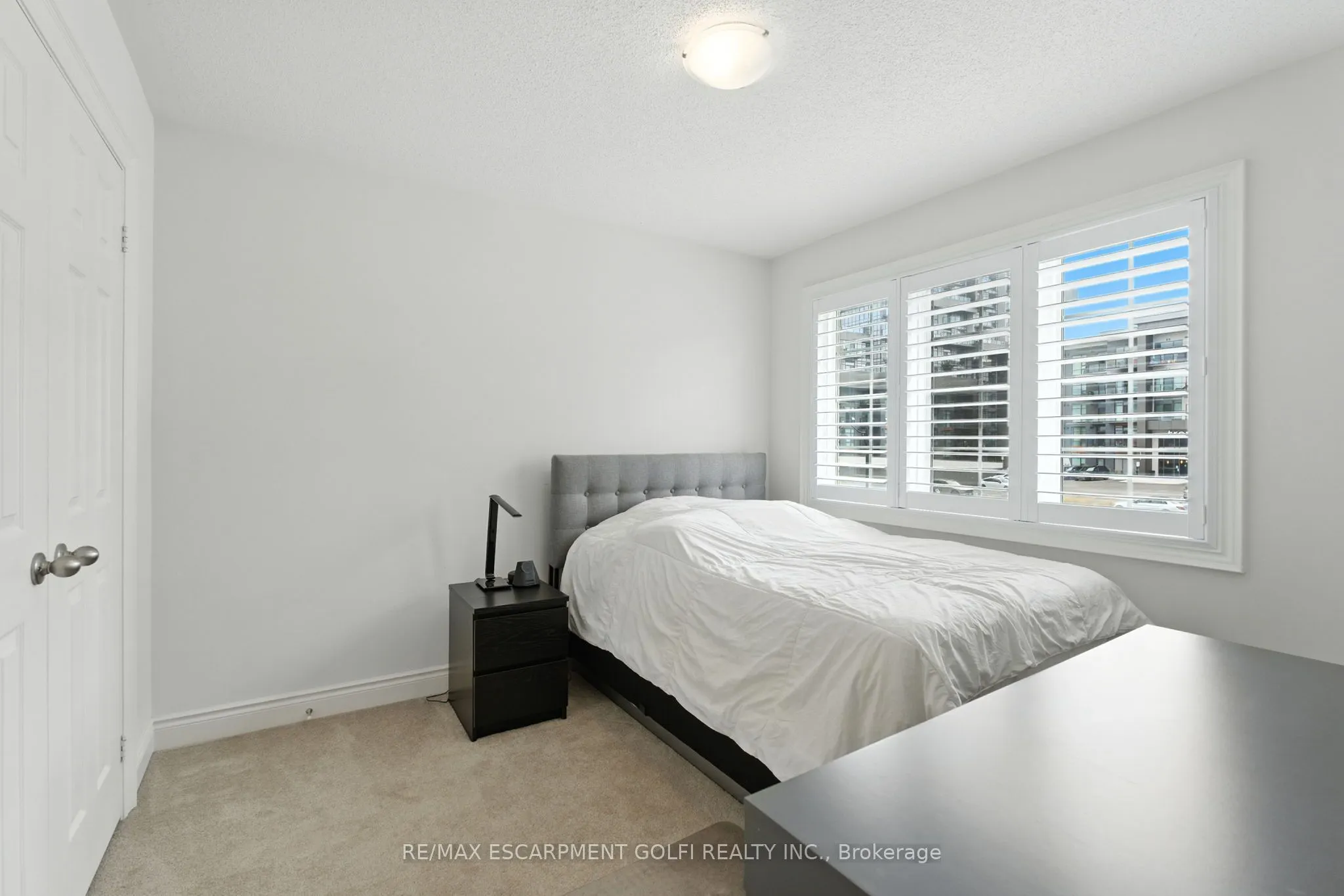 29 Riverwalk Drive