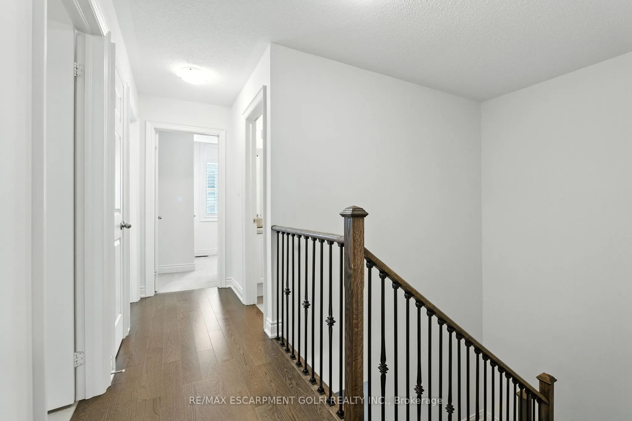 29 Riverwalk Drive