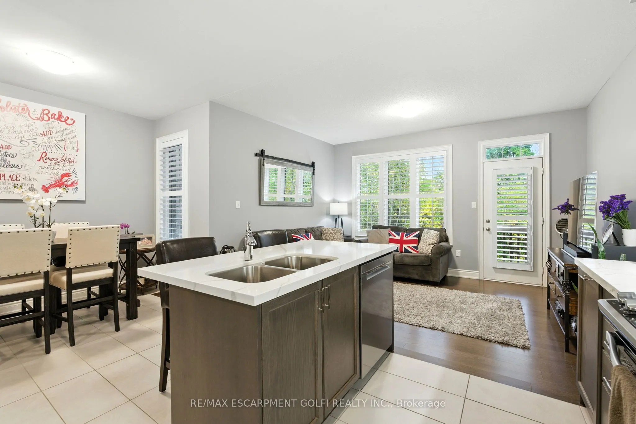 29 Riverwalk Drive