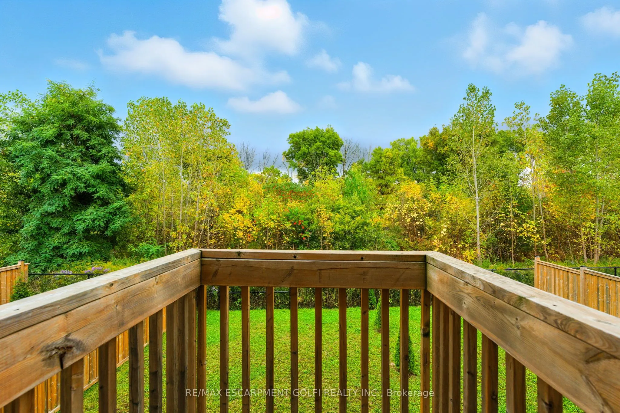 29 Riverwalk Drive