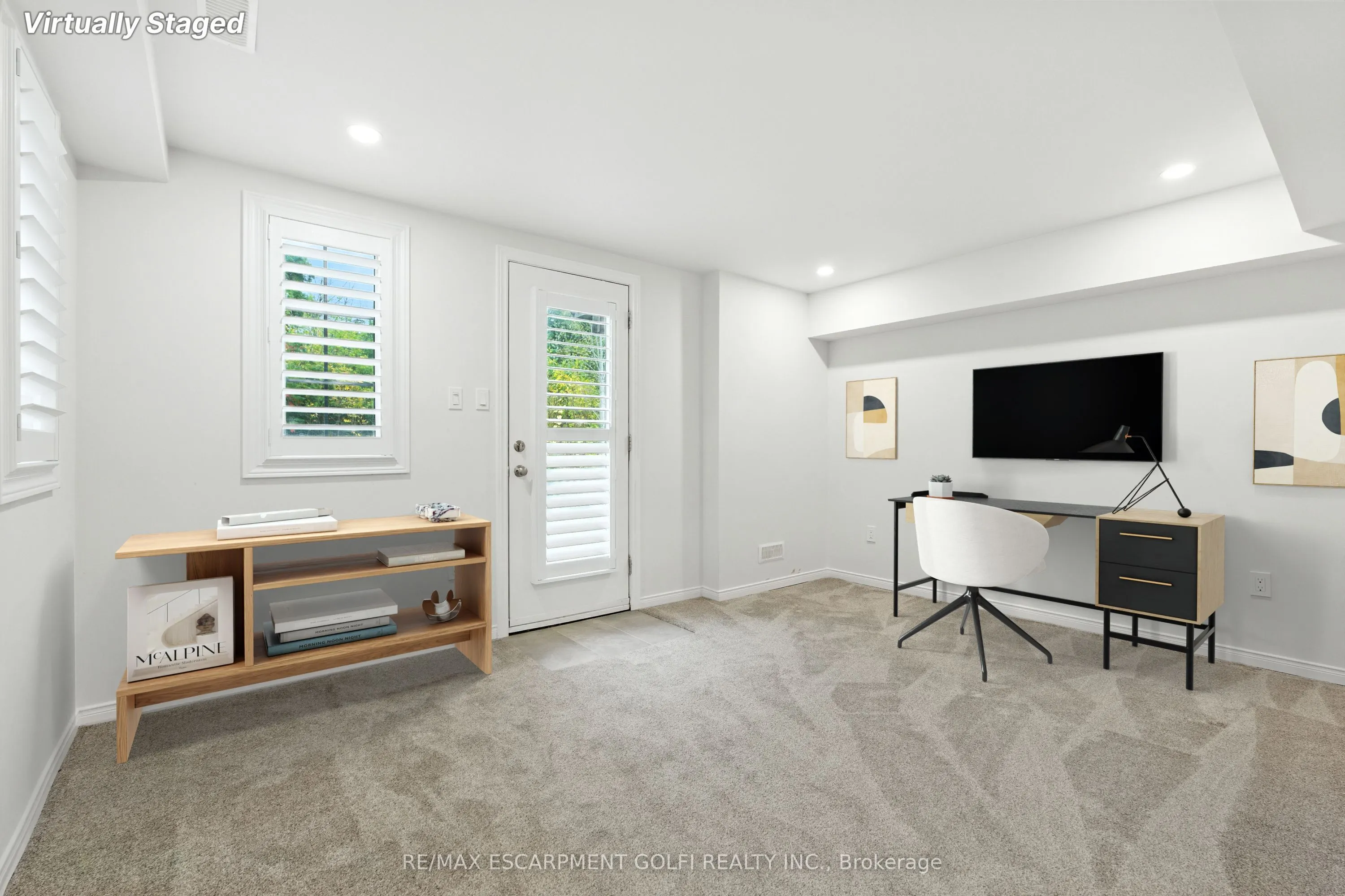 29 Riverwalk Drive