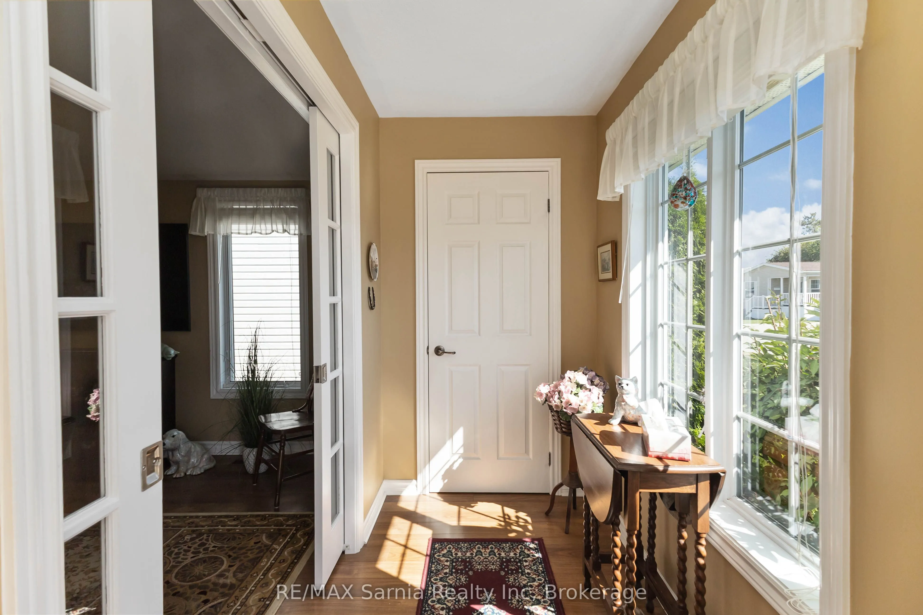 458 RICHARD Crescent