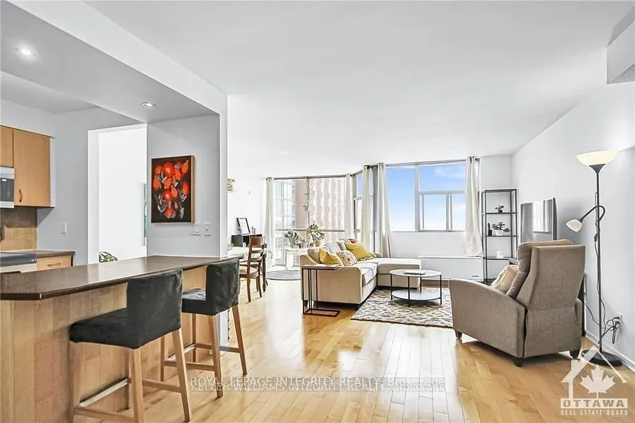 2760 Carousel Crescent, #1412