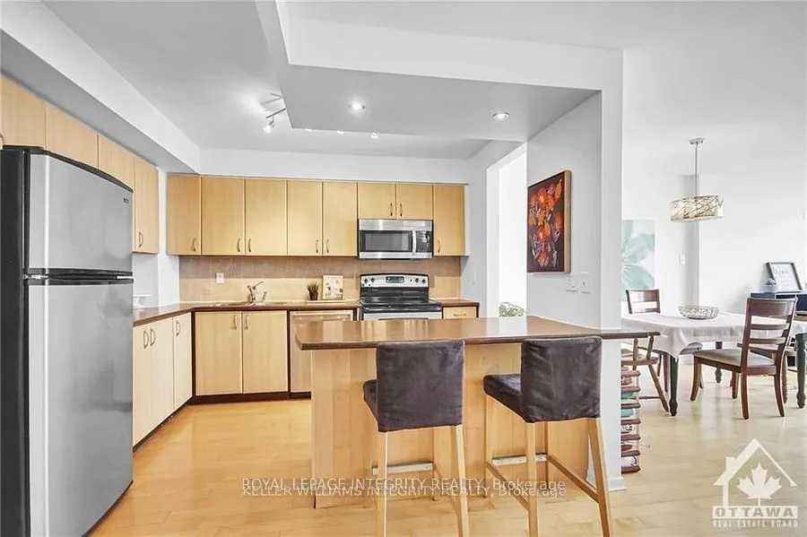 2760 Carousel Crescent, #1412