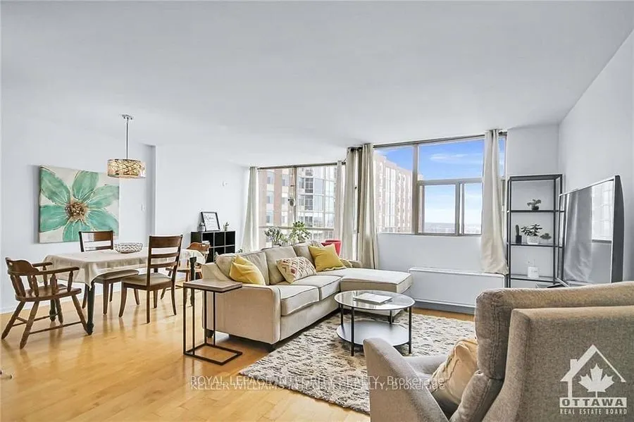 2760 Carousel Crescent, #1412