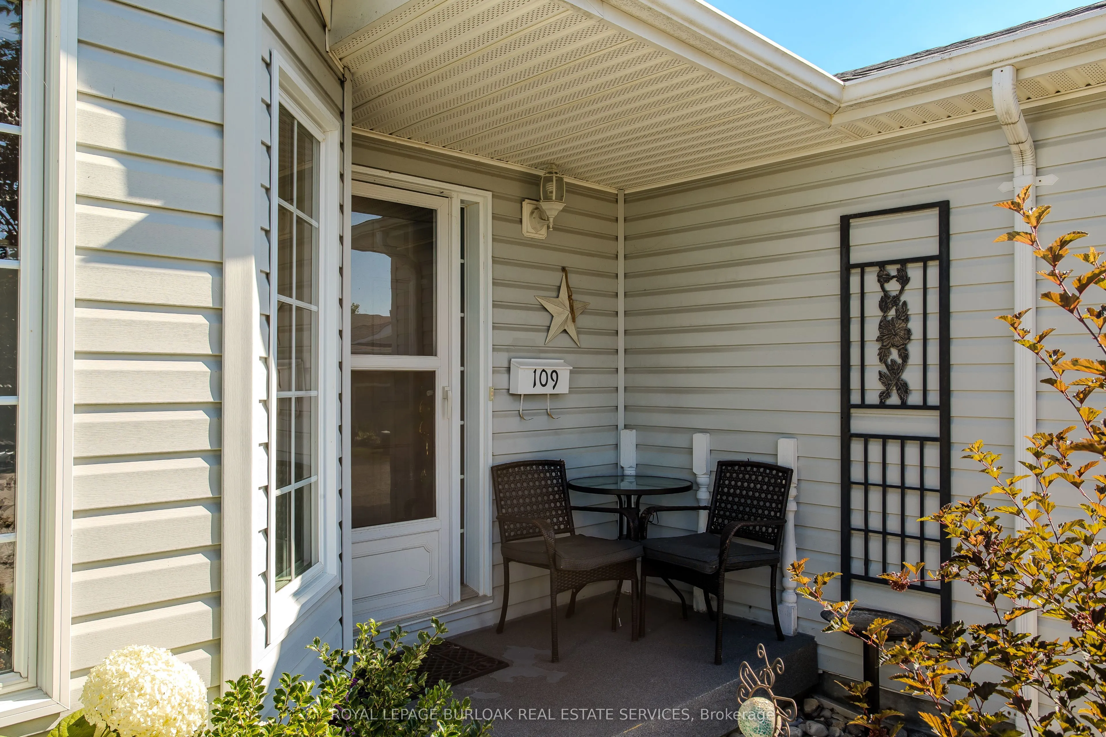 109 Emerald Court