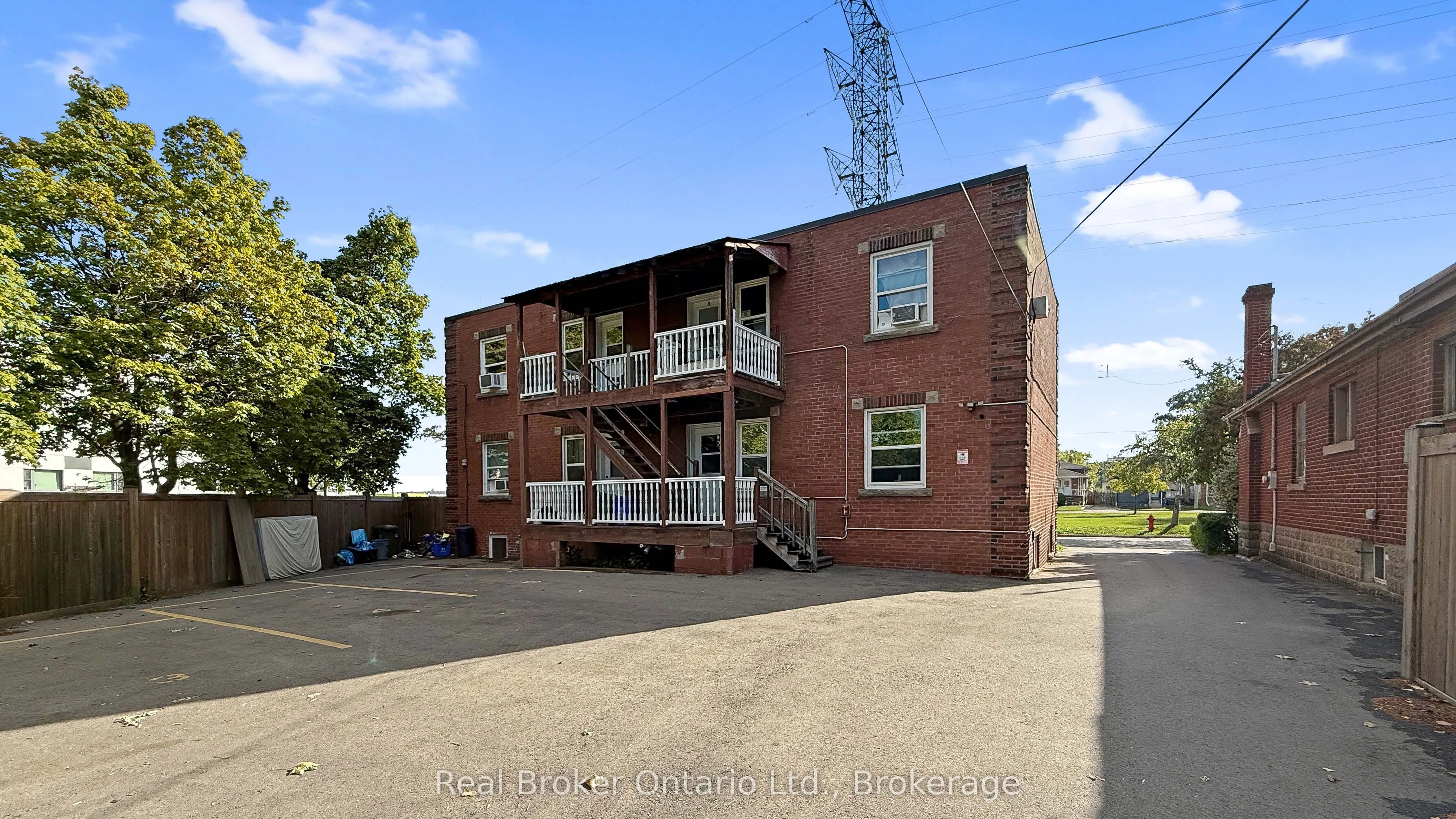 309 Strathearne Avenue