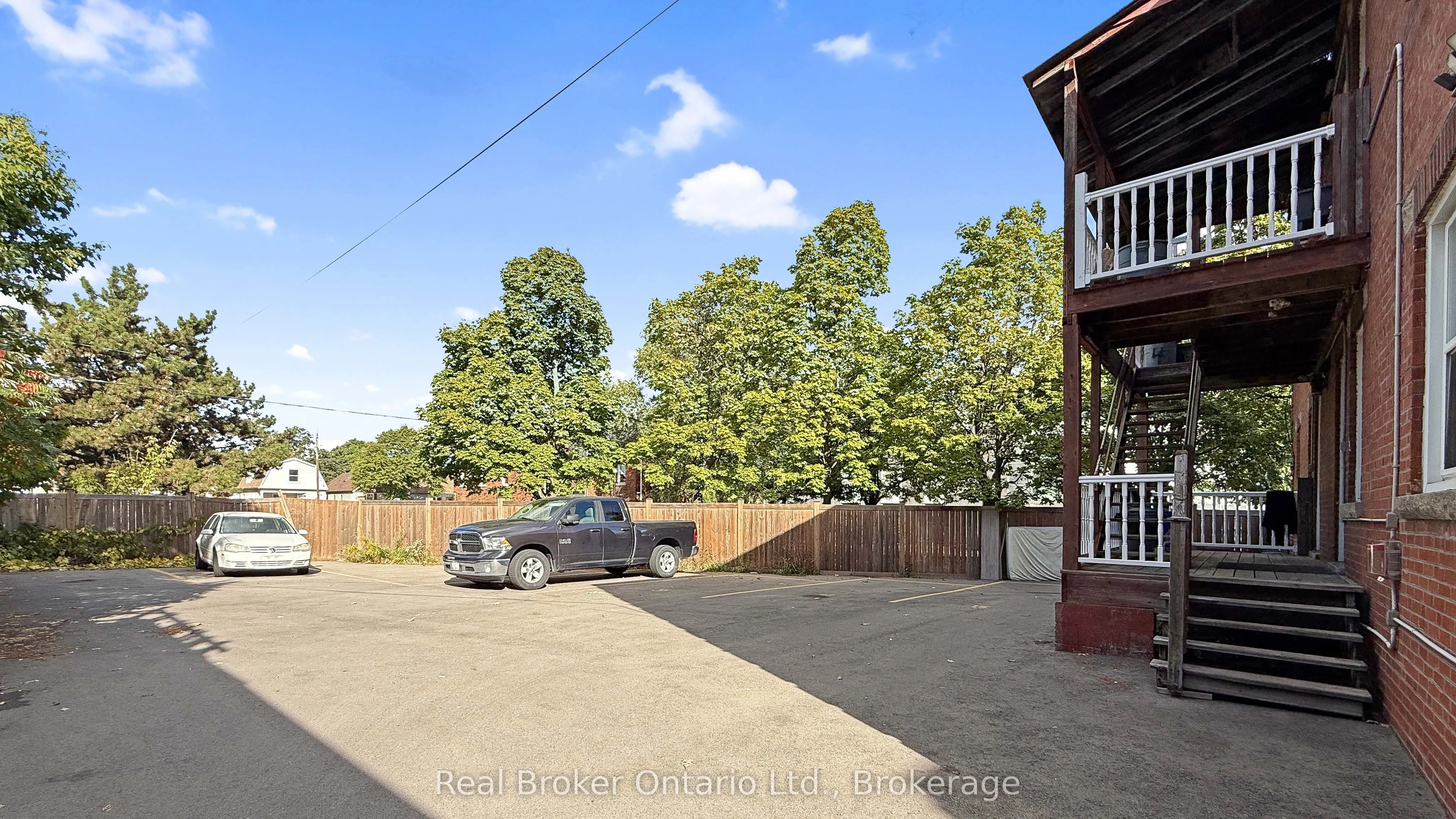 309 Strathearne Avenue