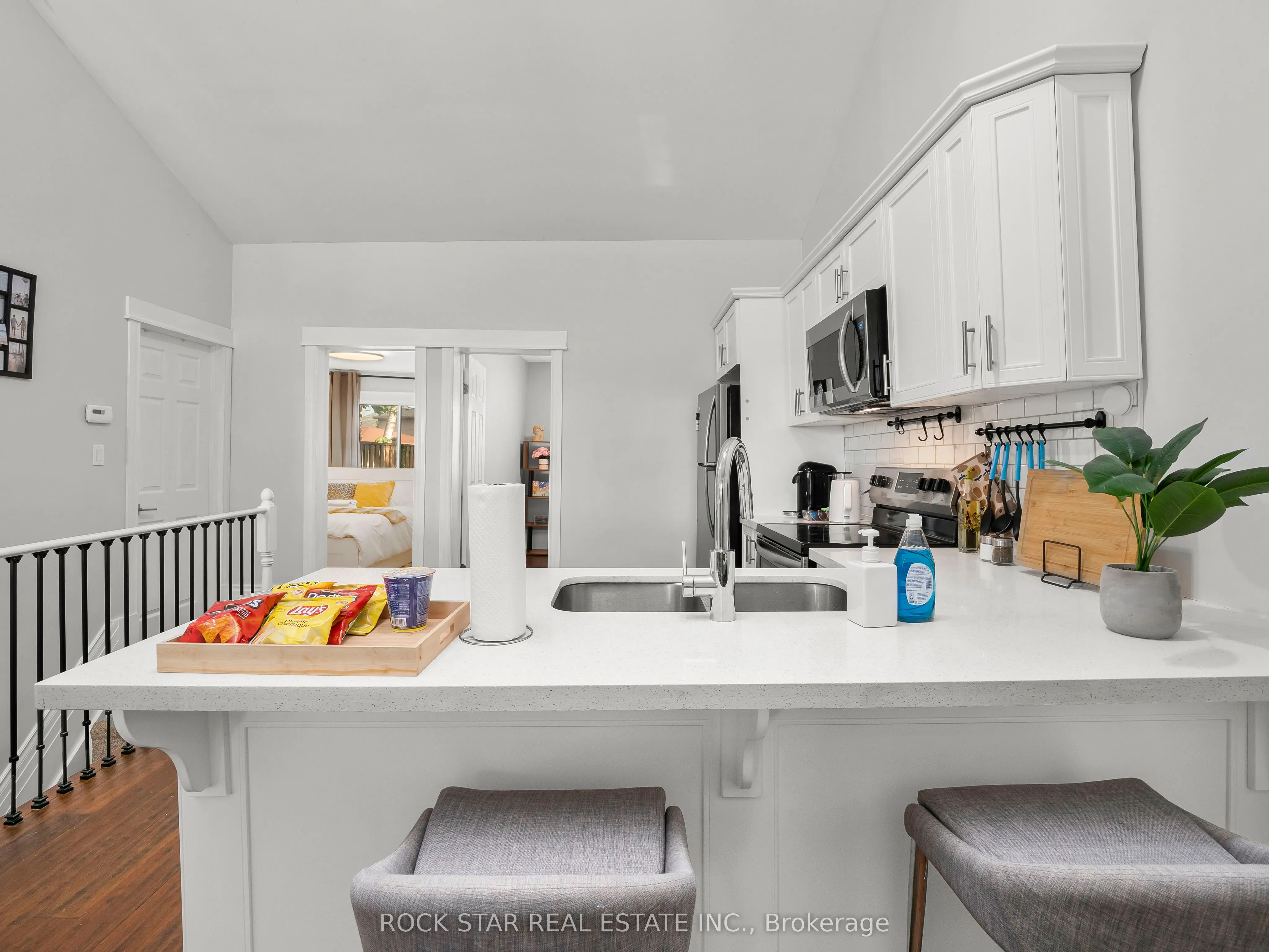 47 Burlington Street W