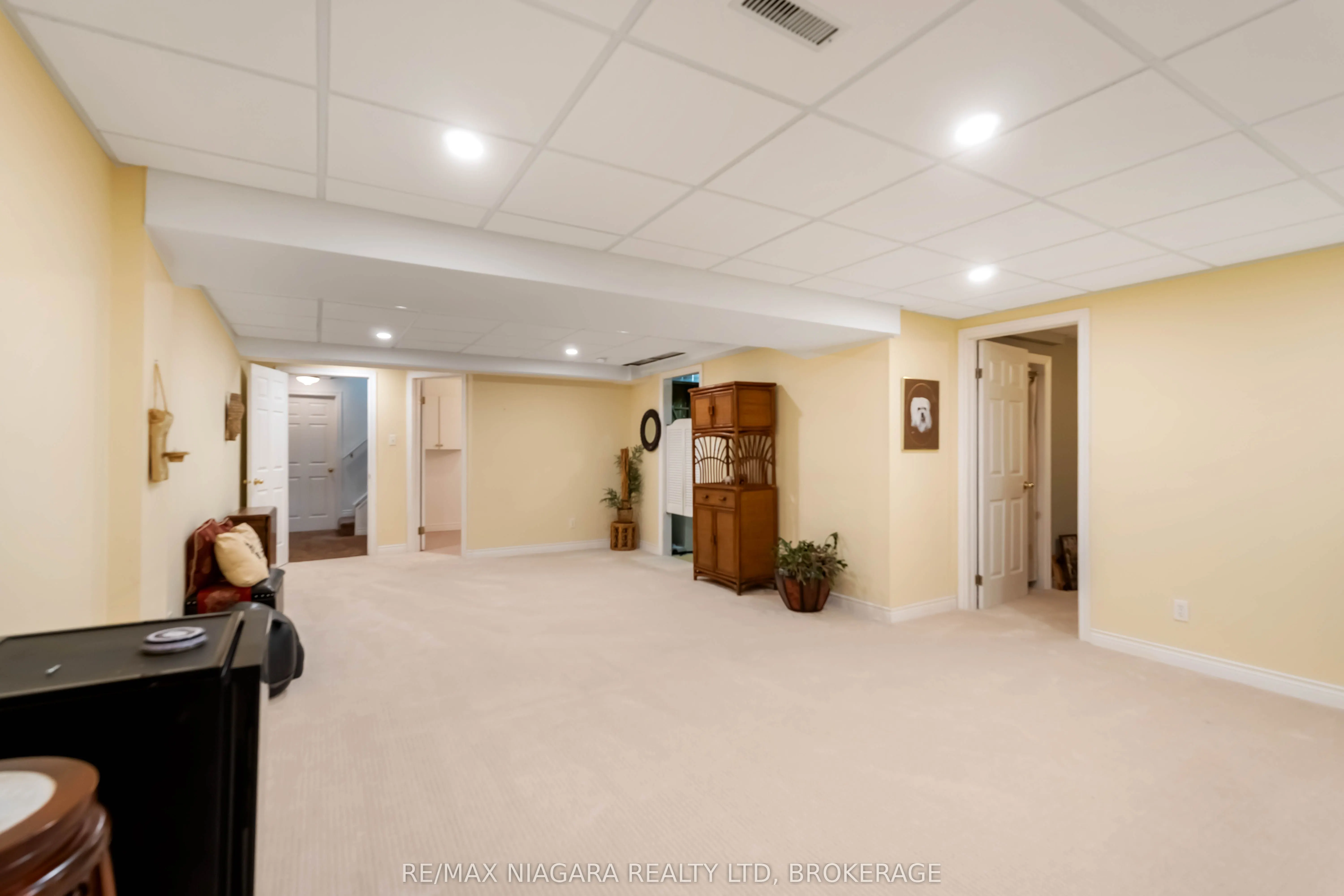 165 Main Street E, #14