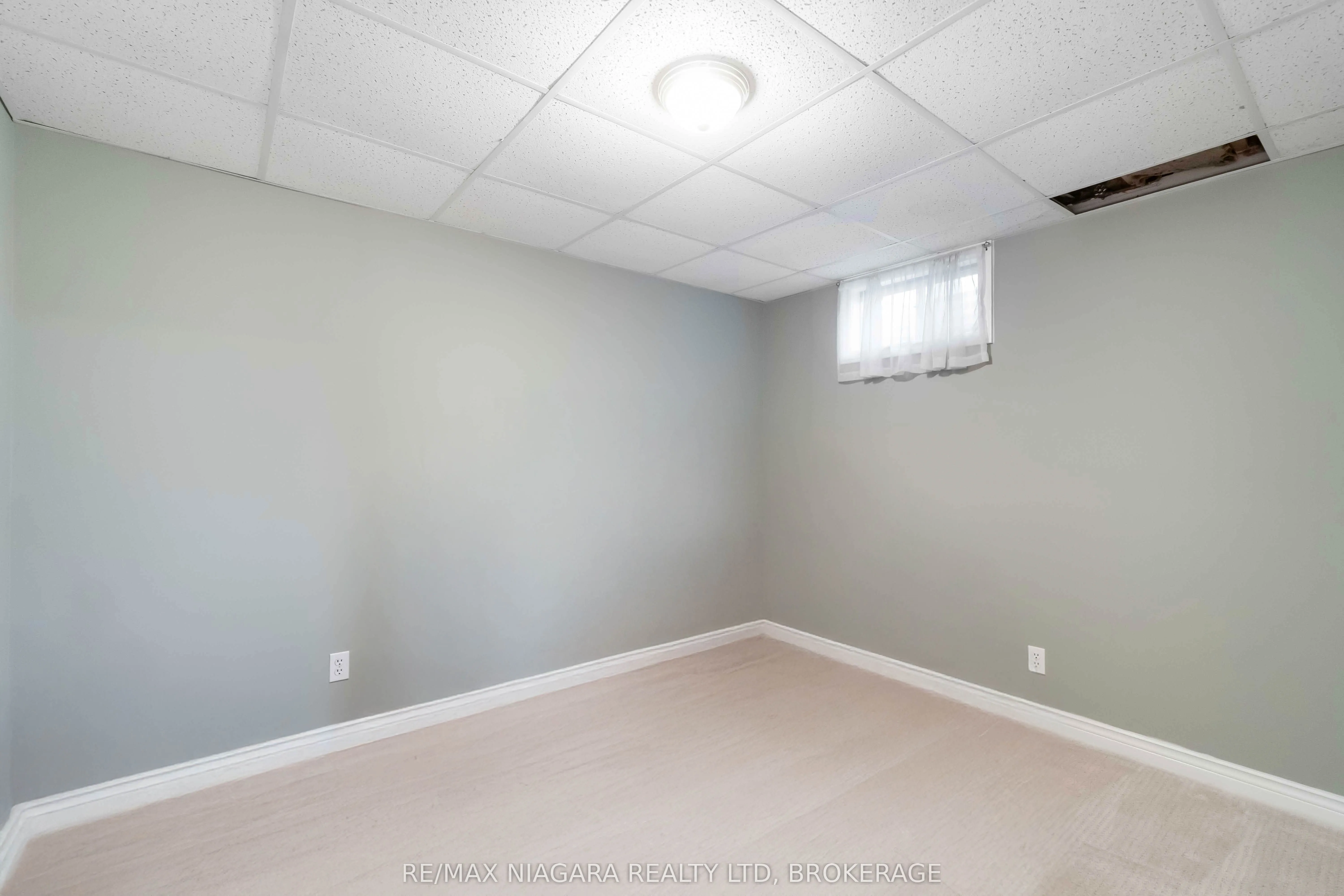 165 Main Street E, #14