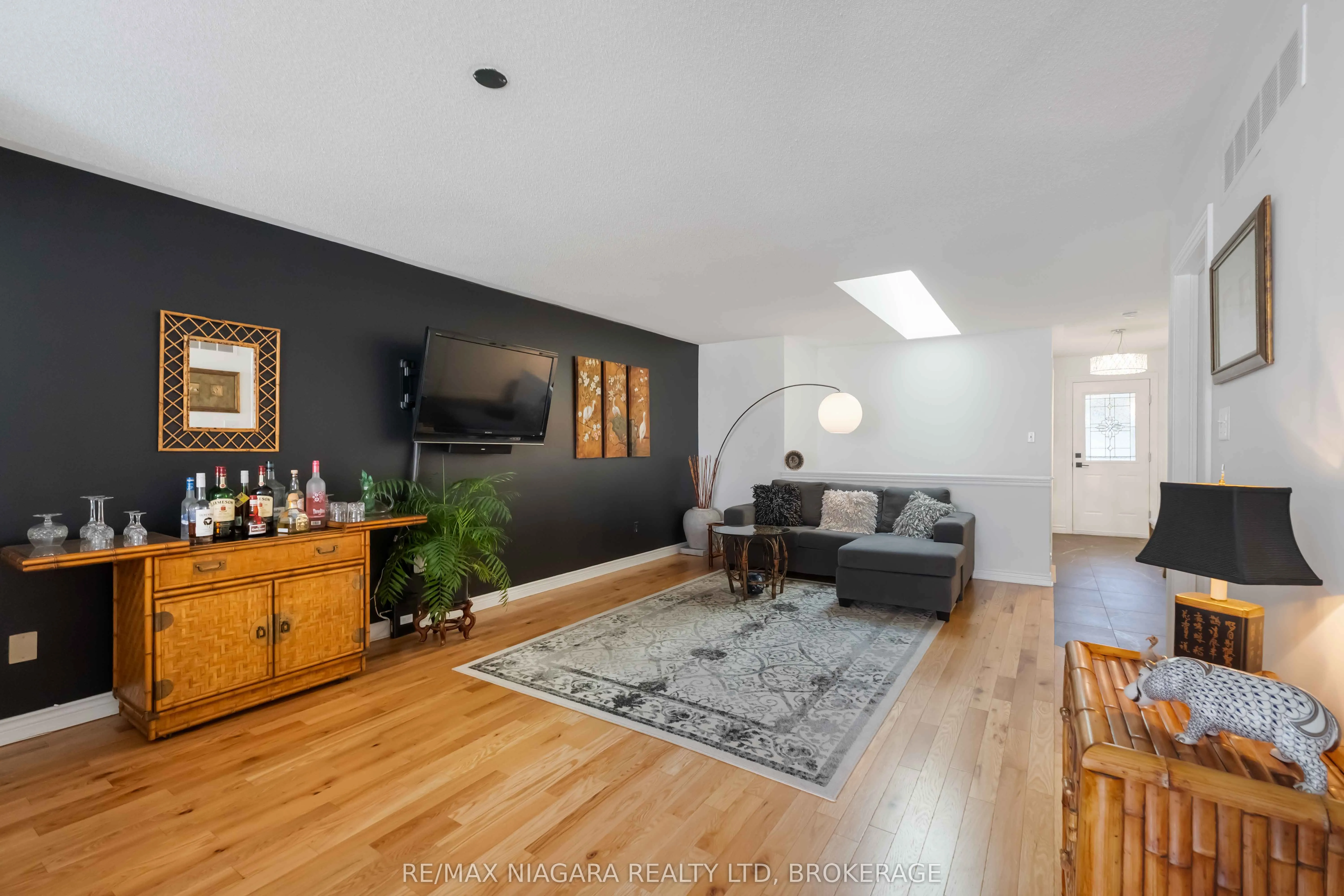 165 Main Street E, #14