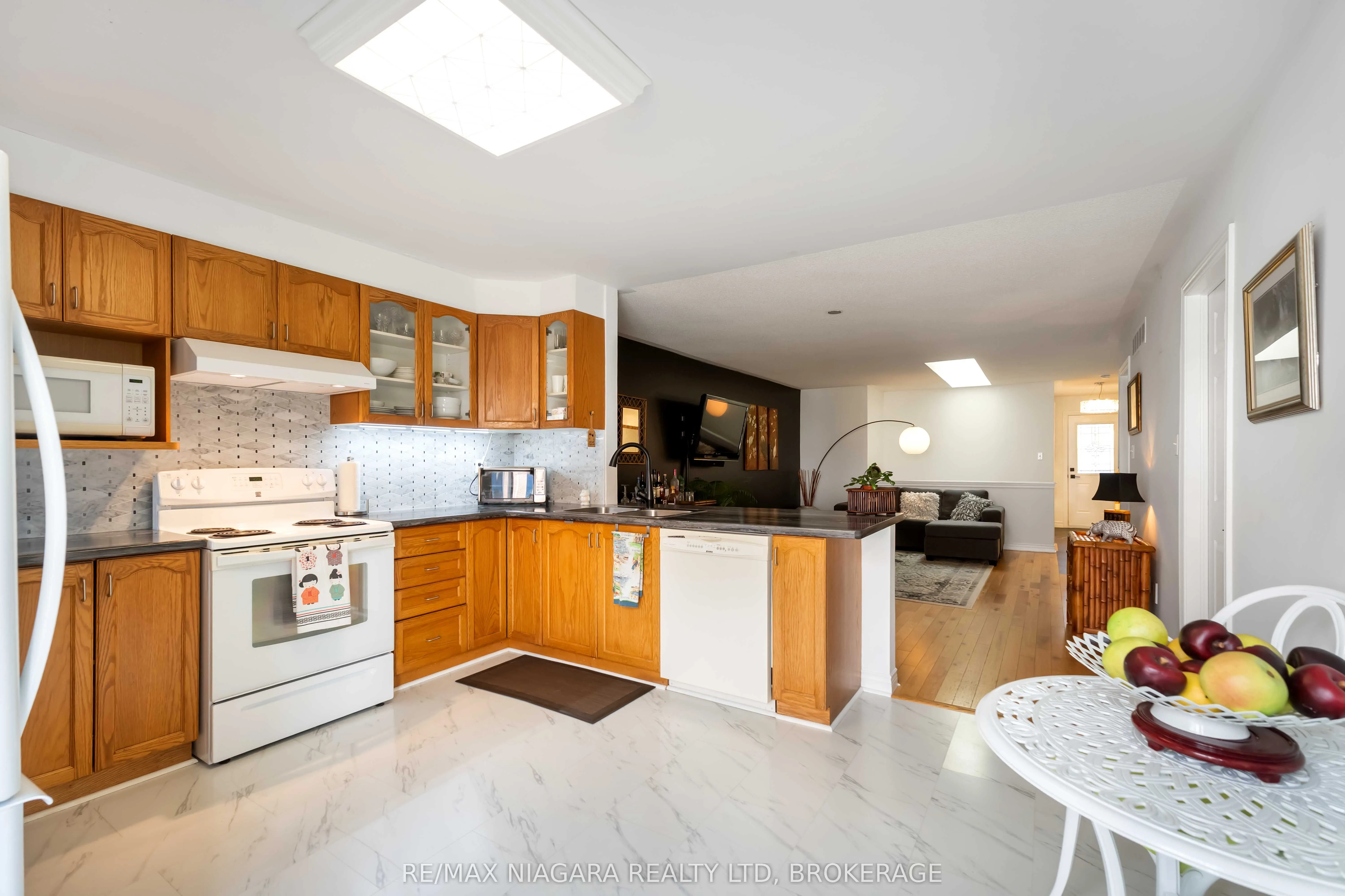 165 Main Street E, #14