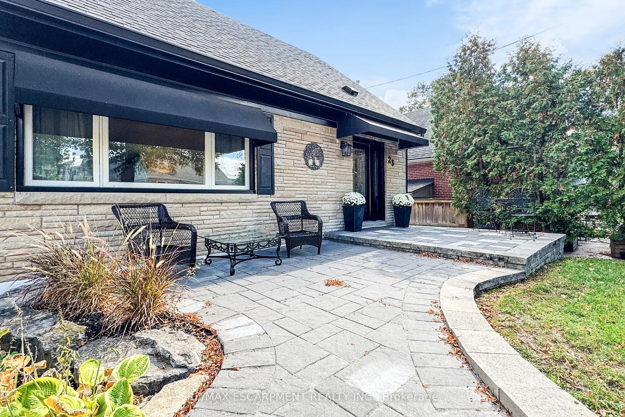 23 SYLVIA Crescent