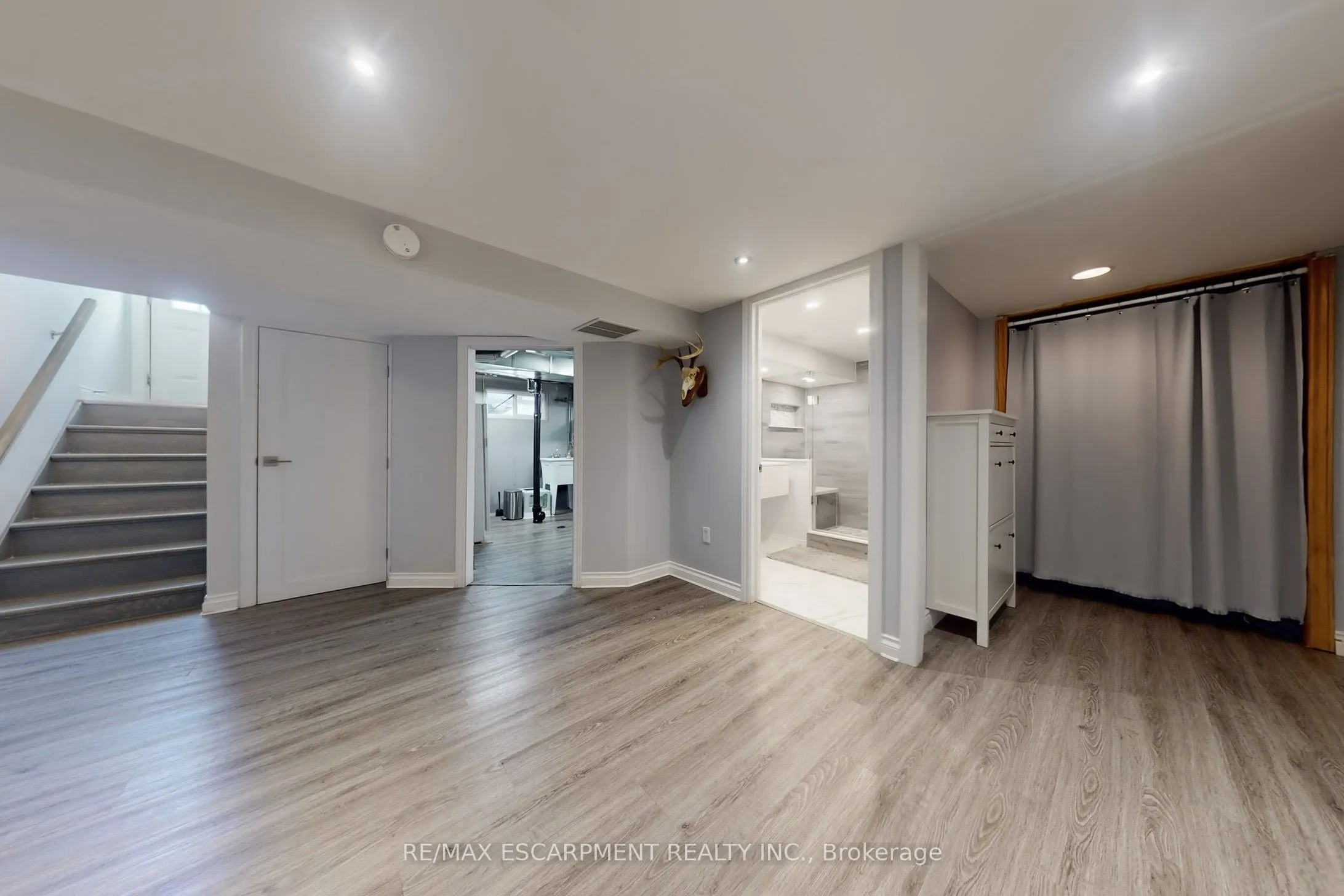 23 SYLVIA Crescent