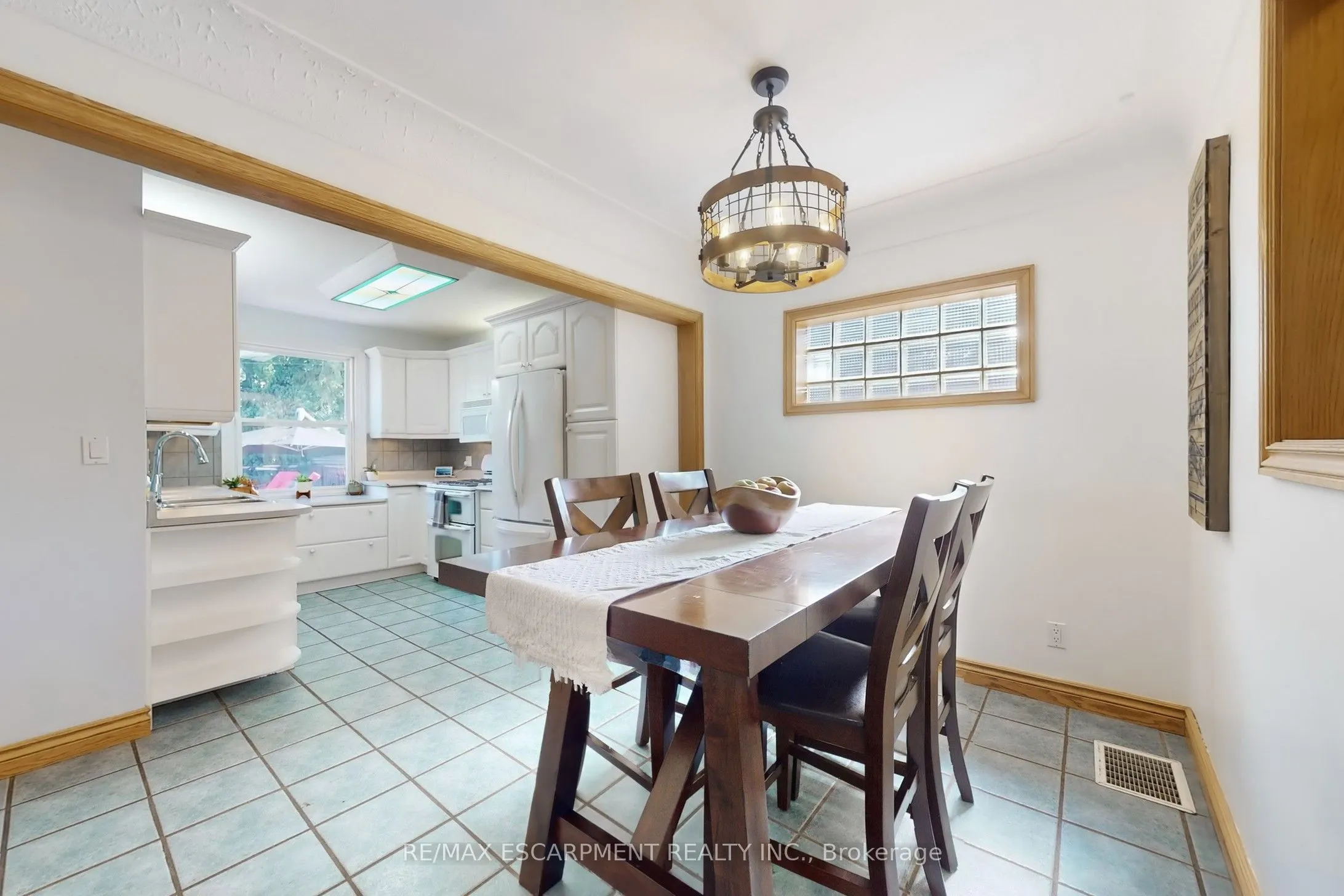 23 SYLVIA Crescent