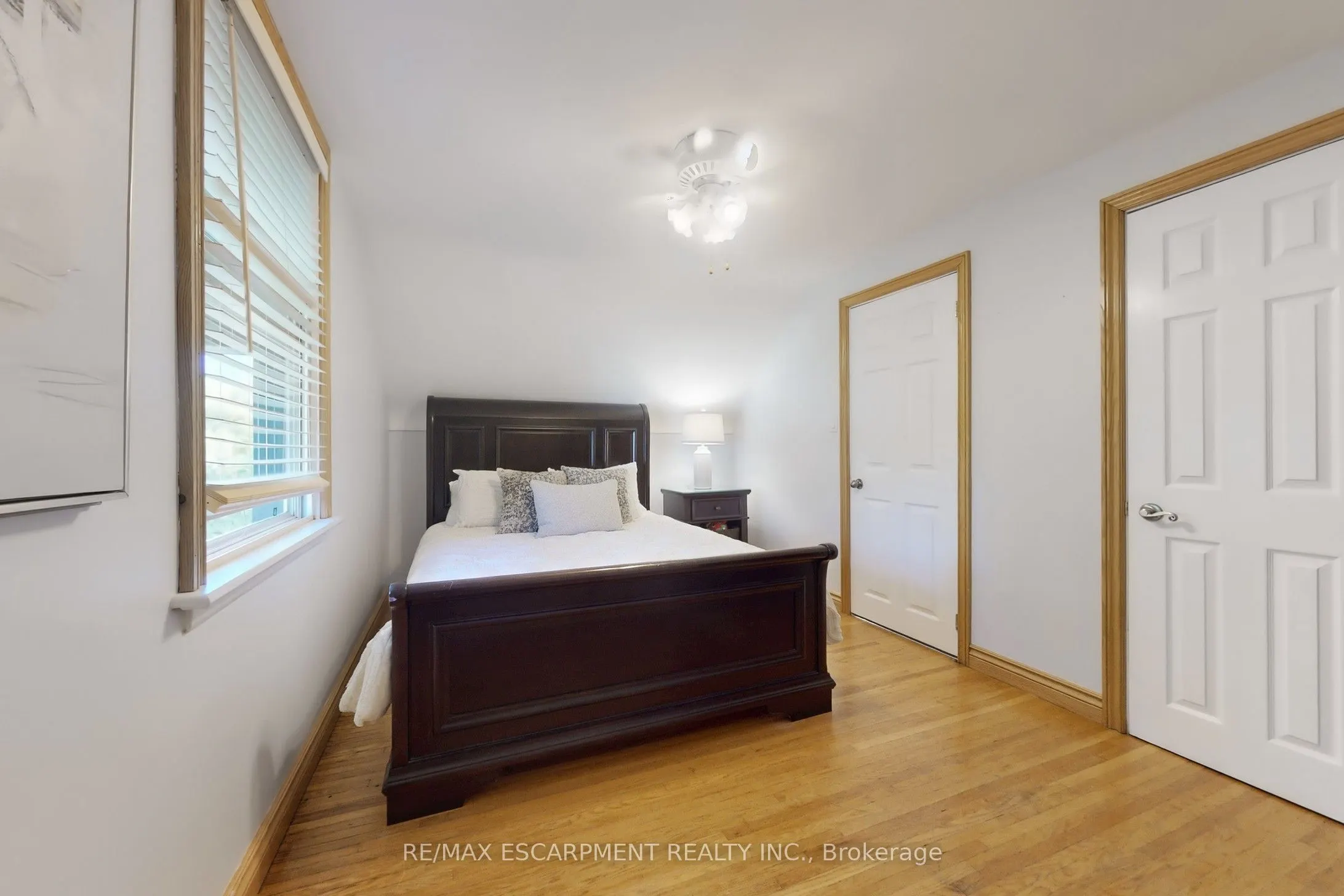 23 SYLVIA Crescent