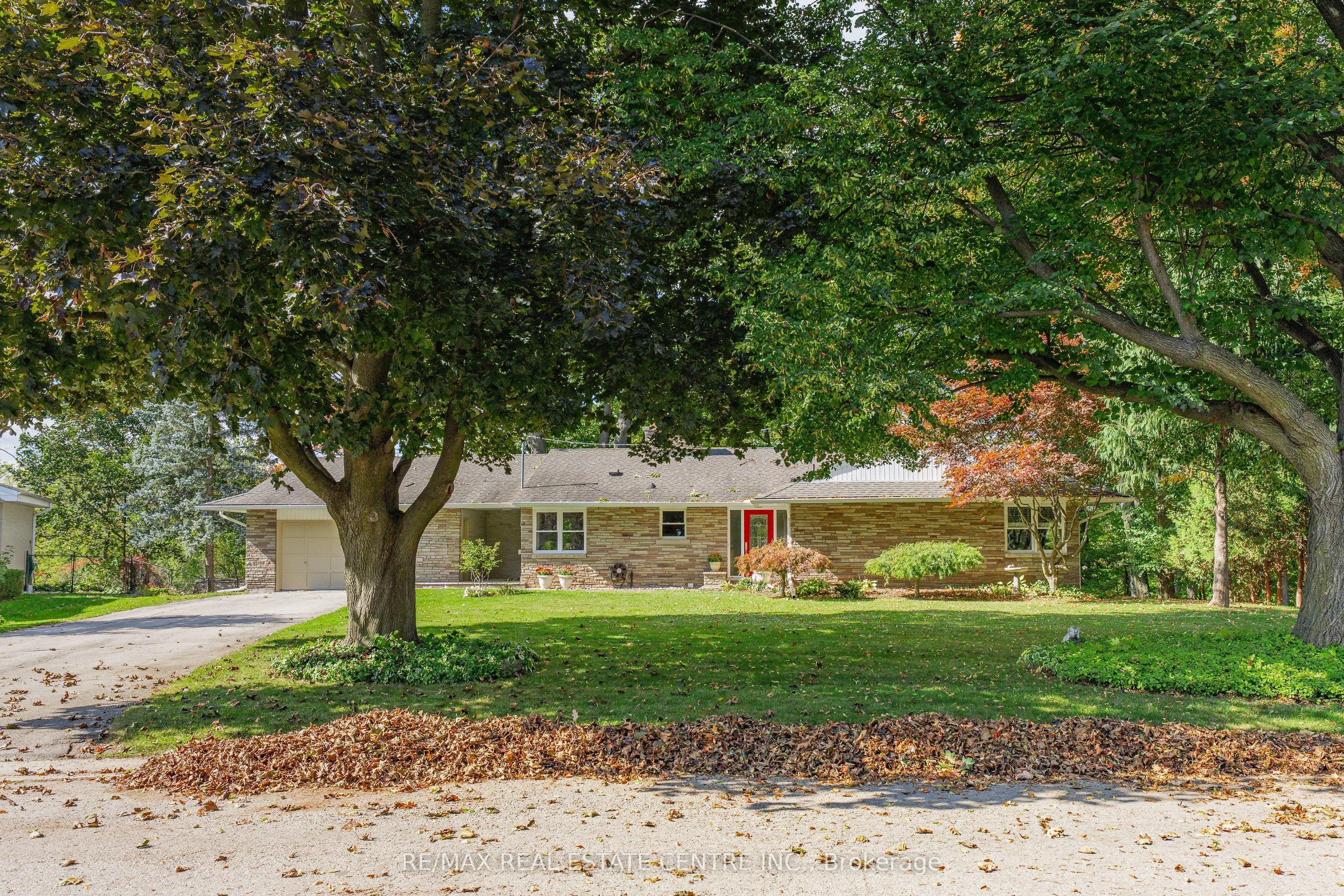 45 Highland Crescent