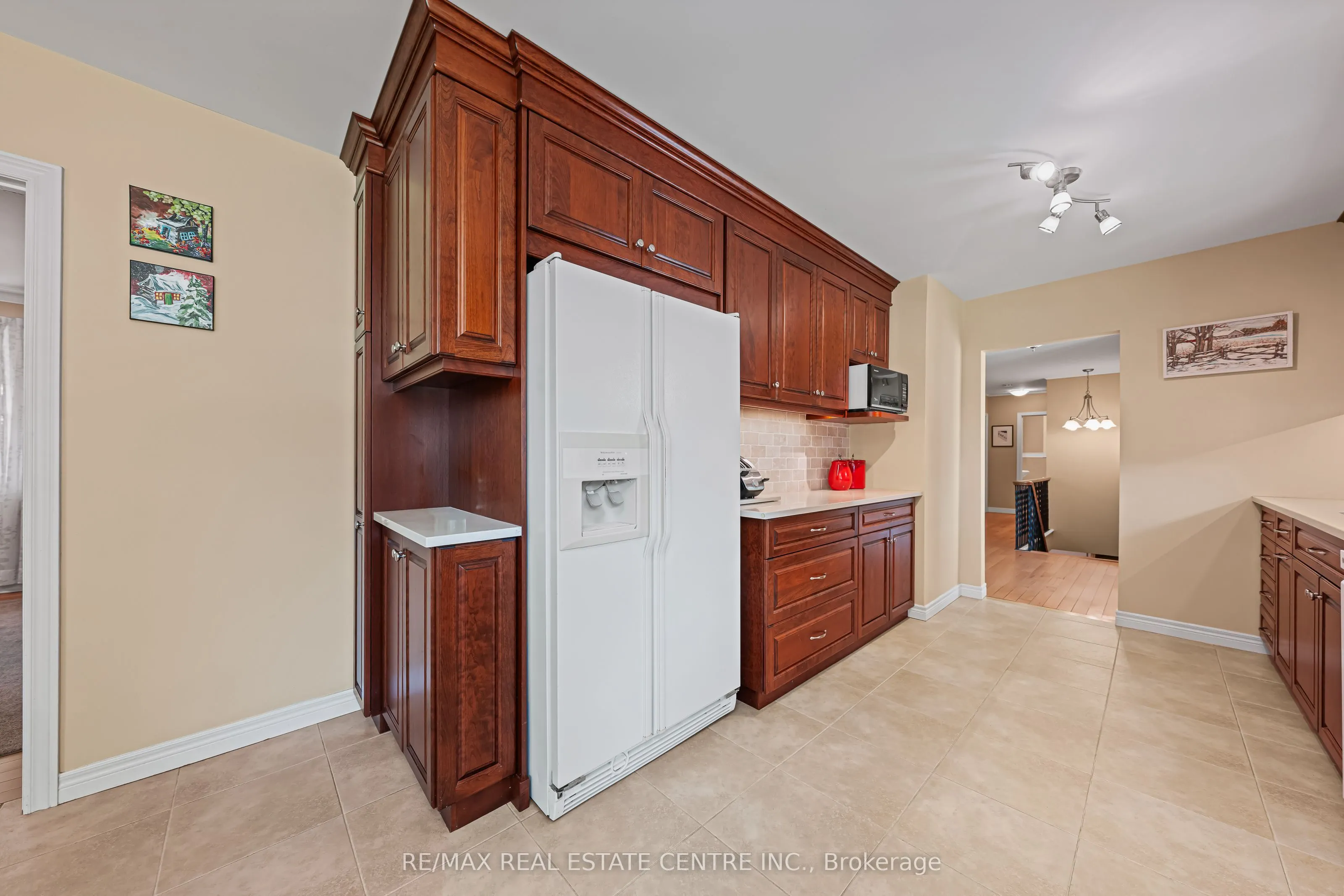 45 Highland Crescent