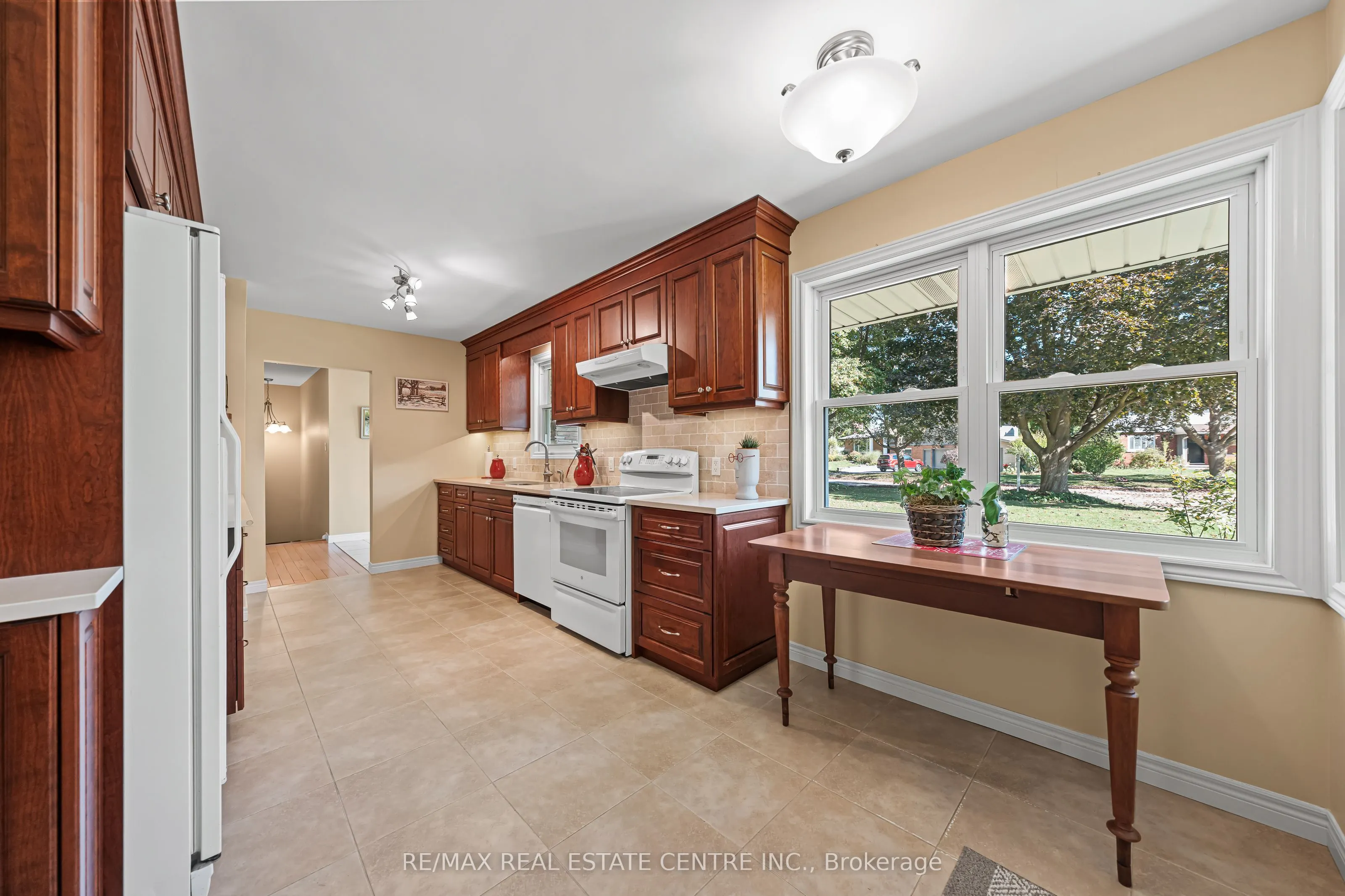45 Highland Crescent
