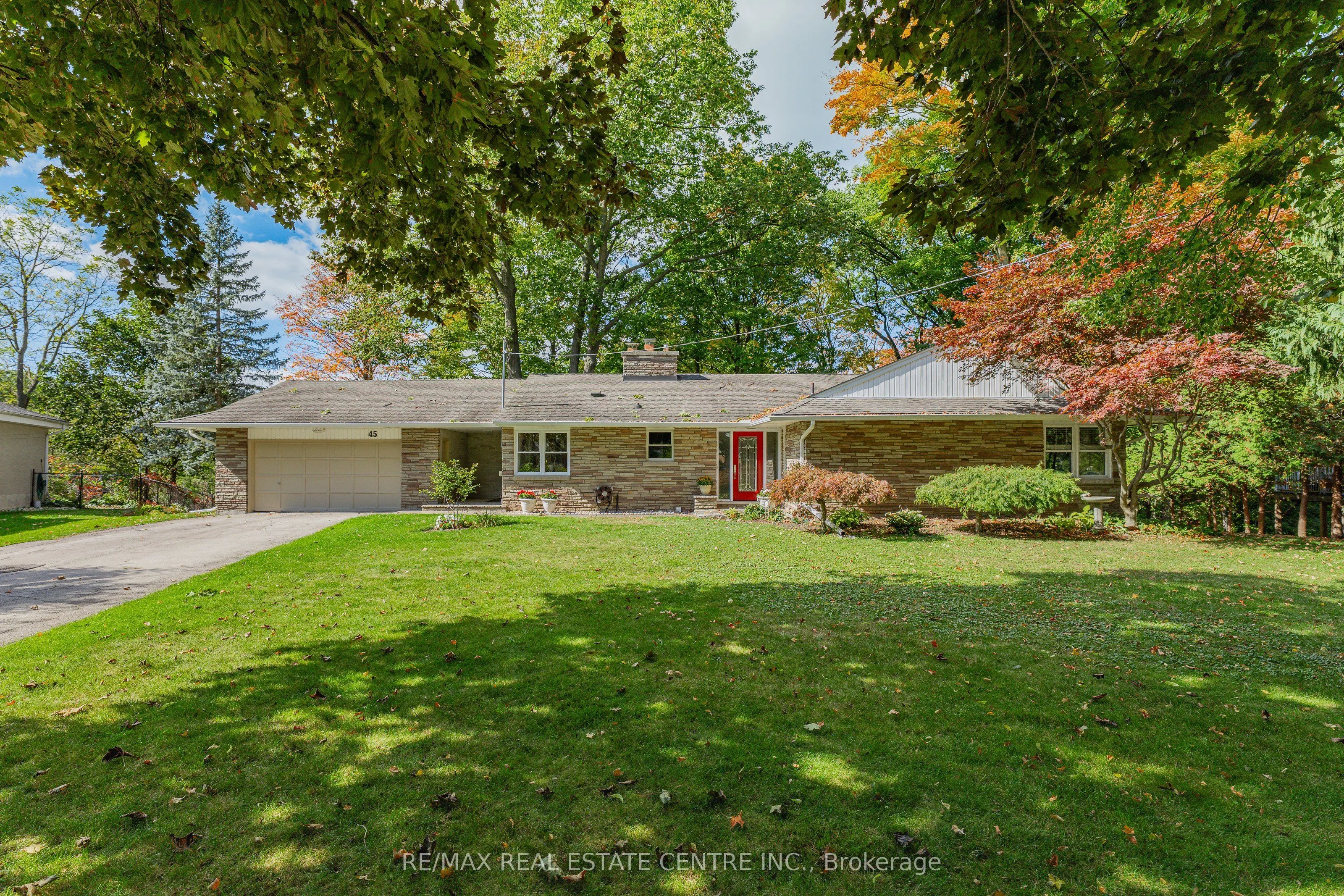 45 Highland Crescent