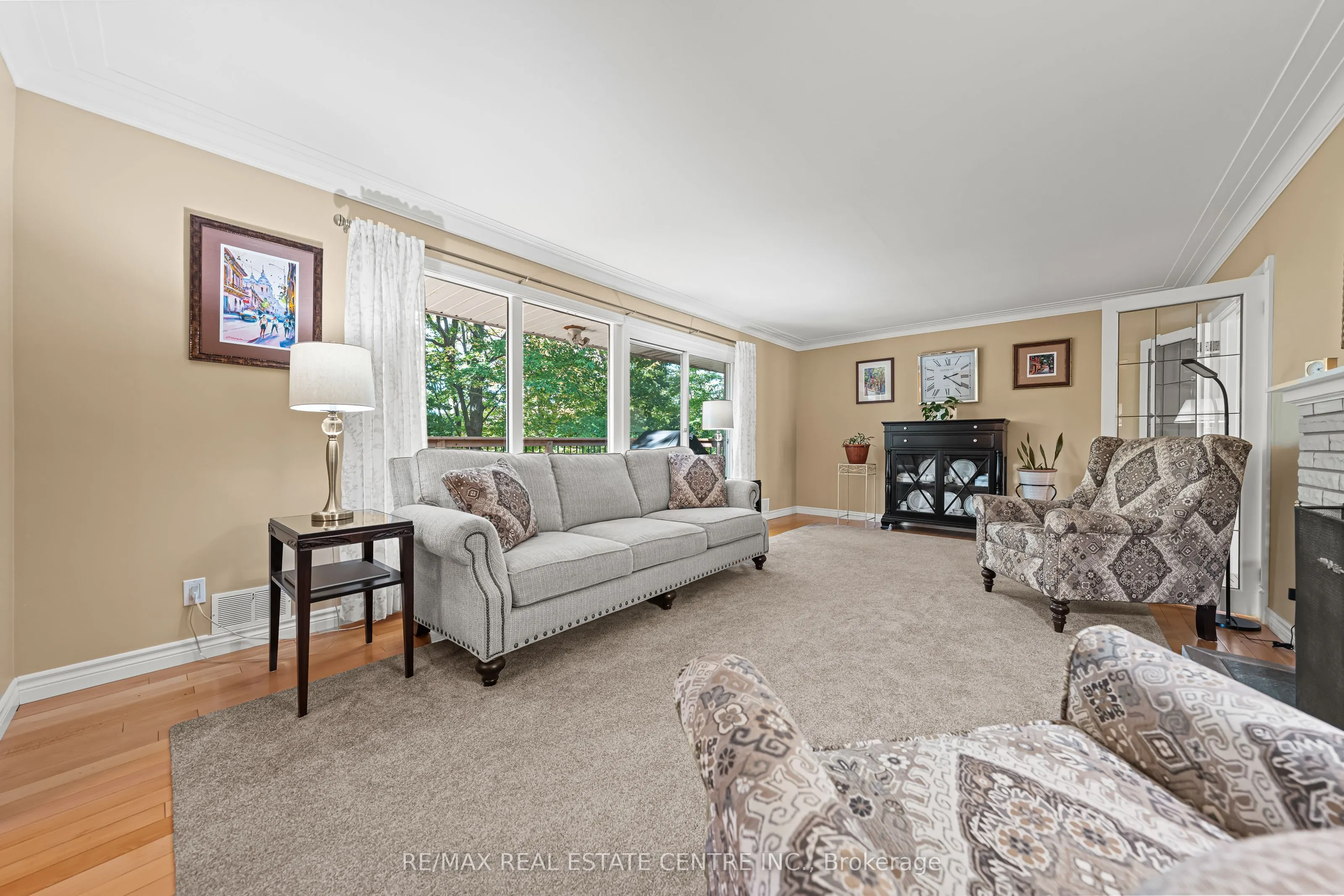 45 Highland Crescent
