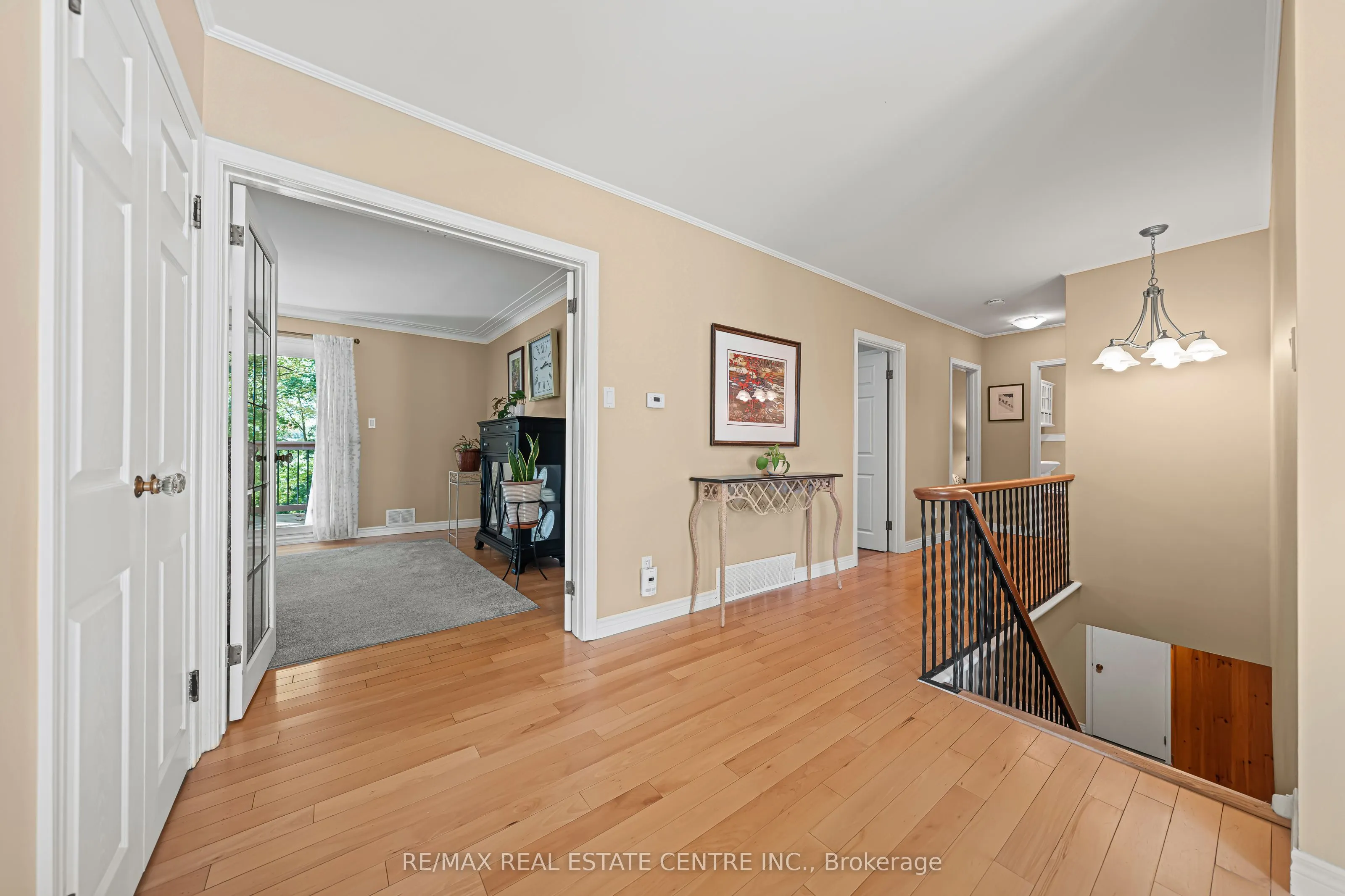 45 Highland Crescent