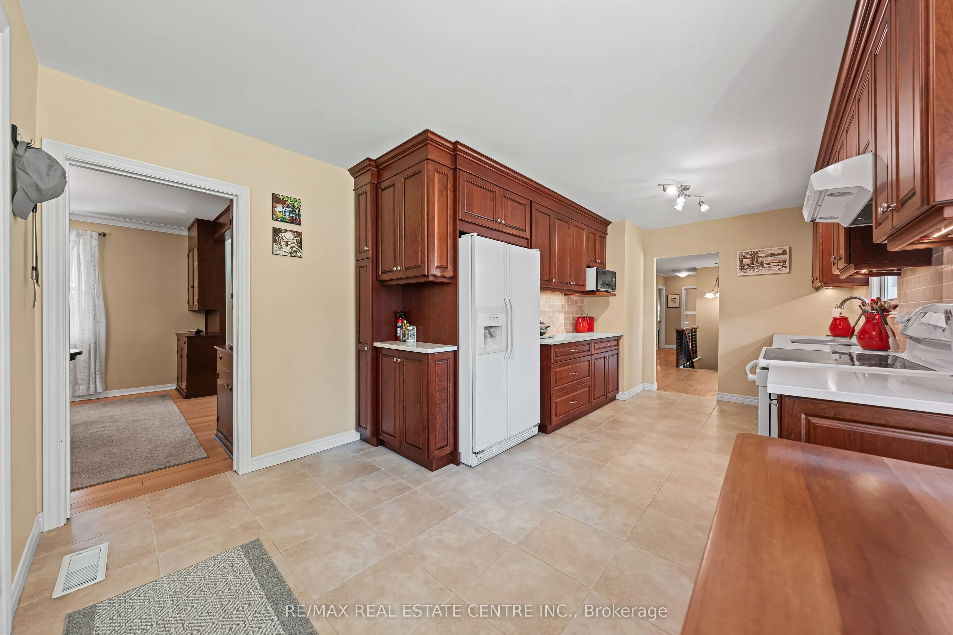 45 Highland Crescent