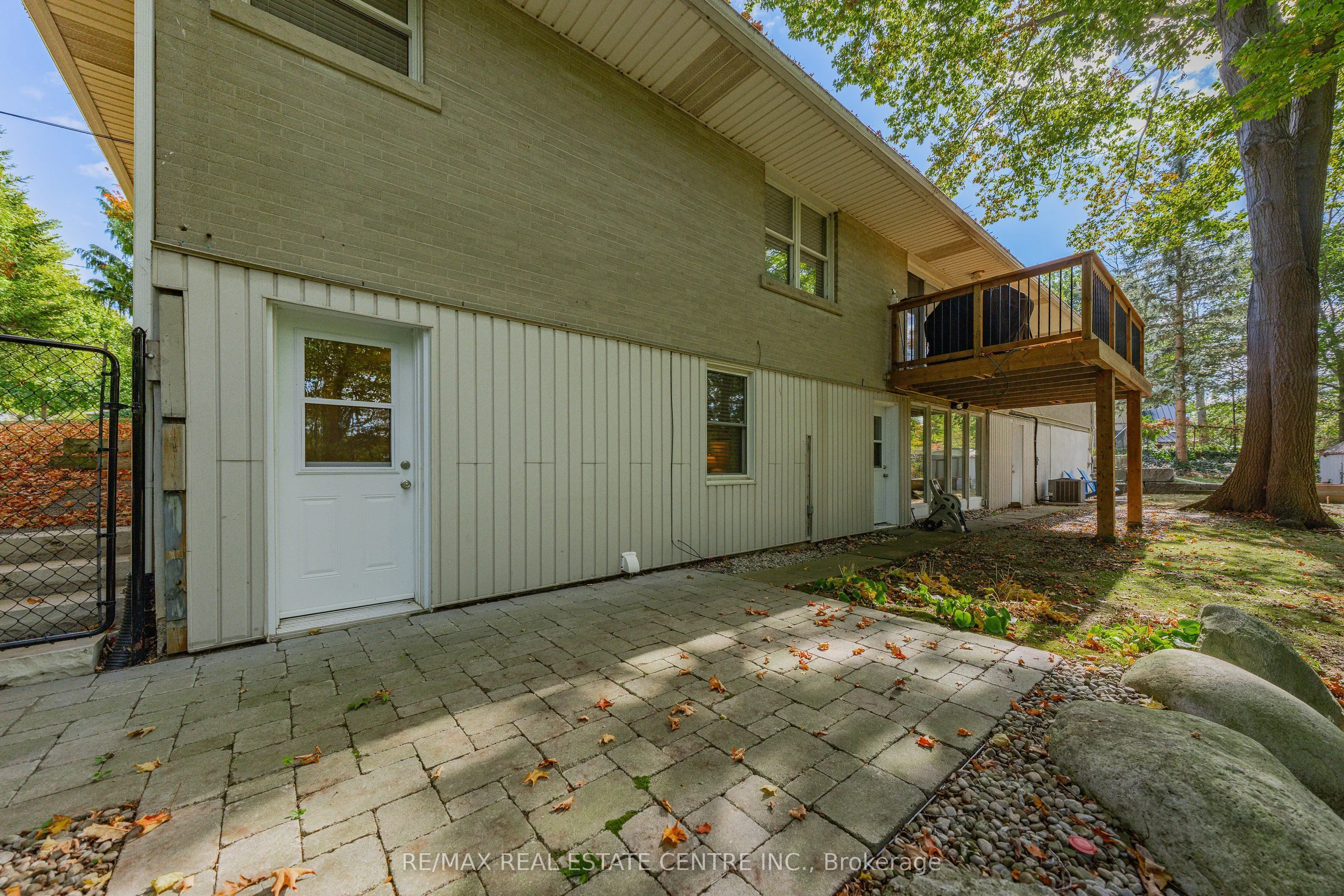 45 Highland Crescent