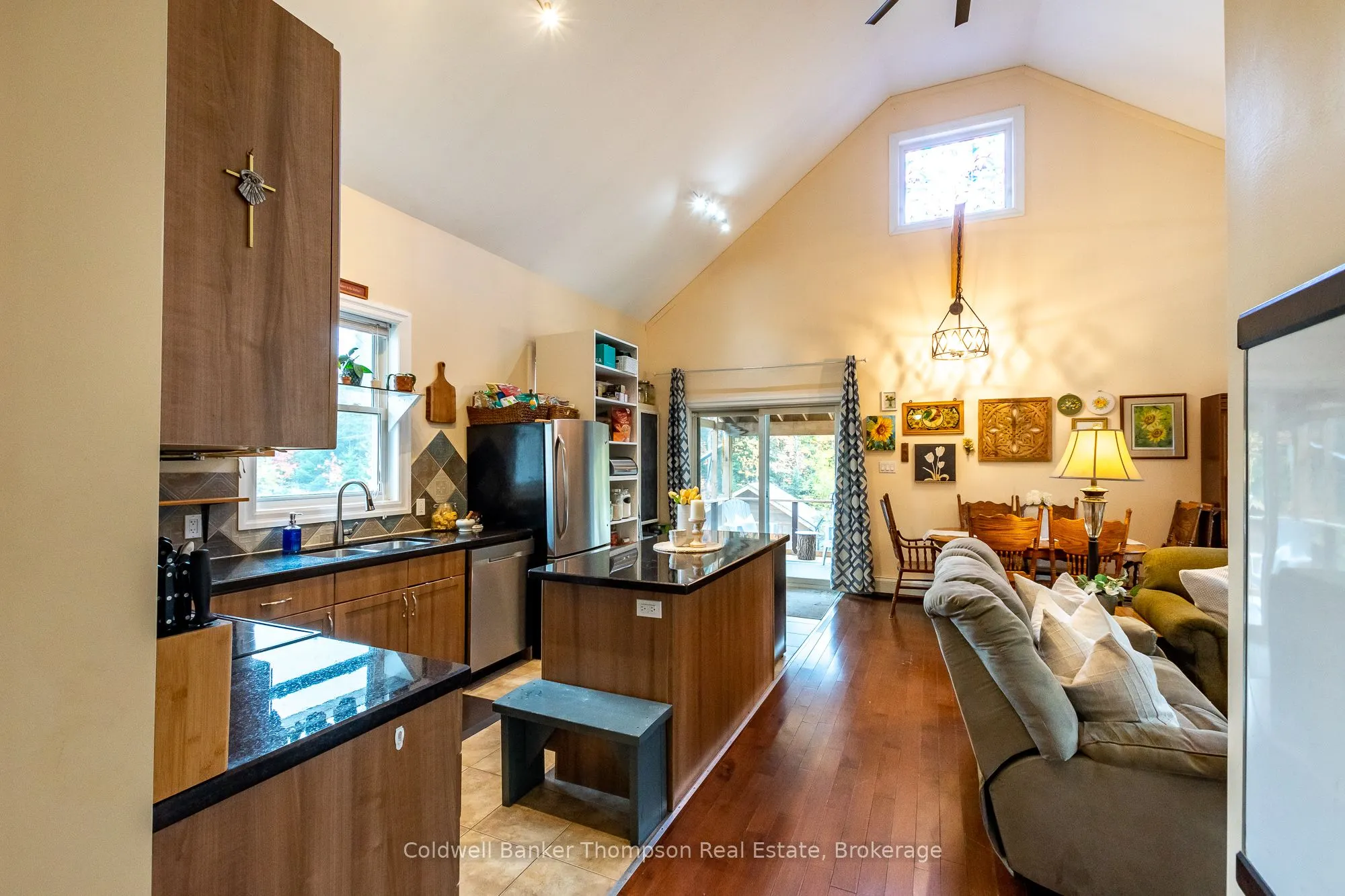 20 Wolf Paw Road