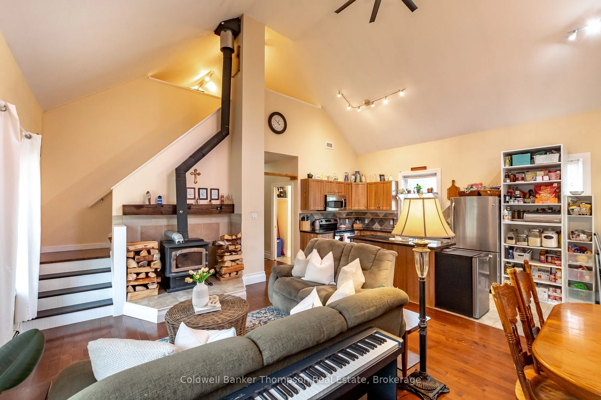 20 Wolf Paw Road