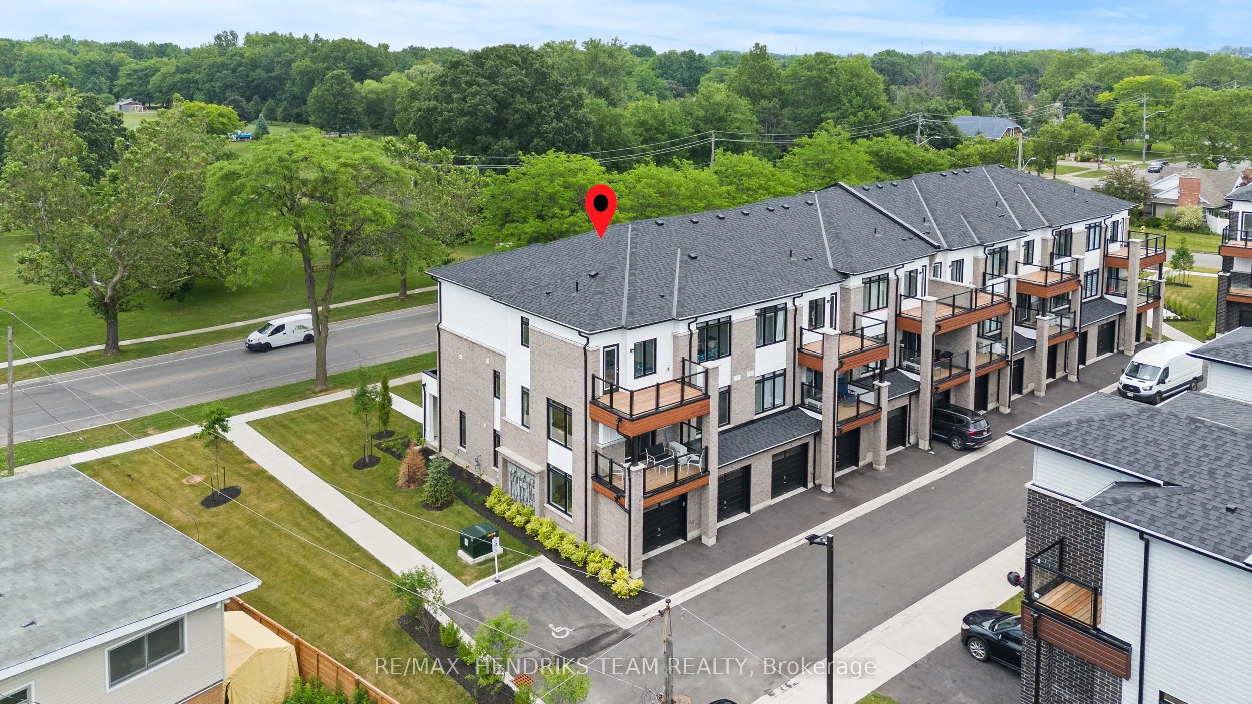 48 Sidney Rose Common, #48