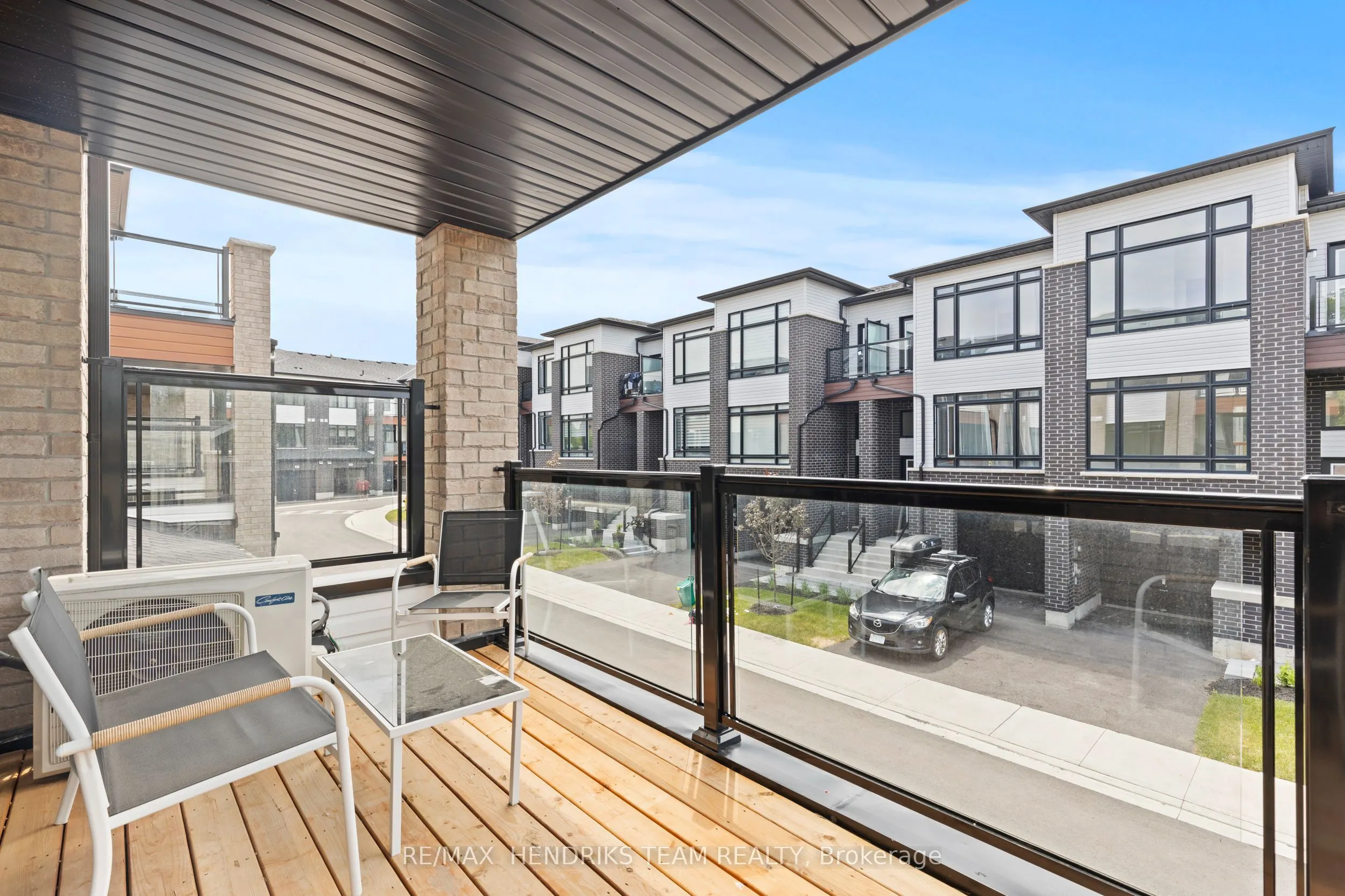 48 Sidney Rose Common, #48