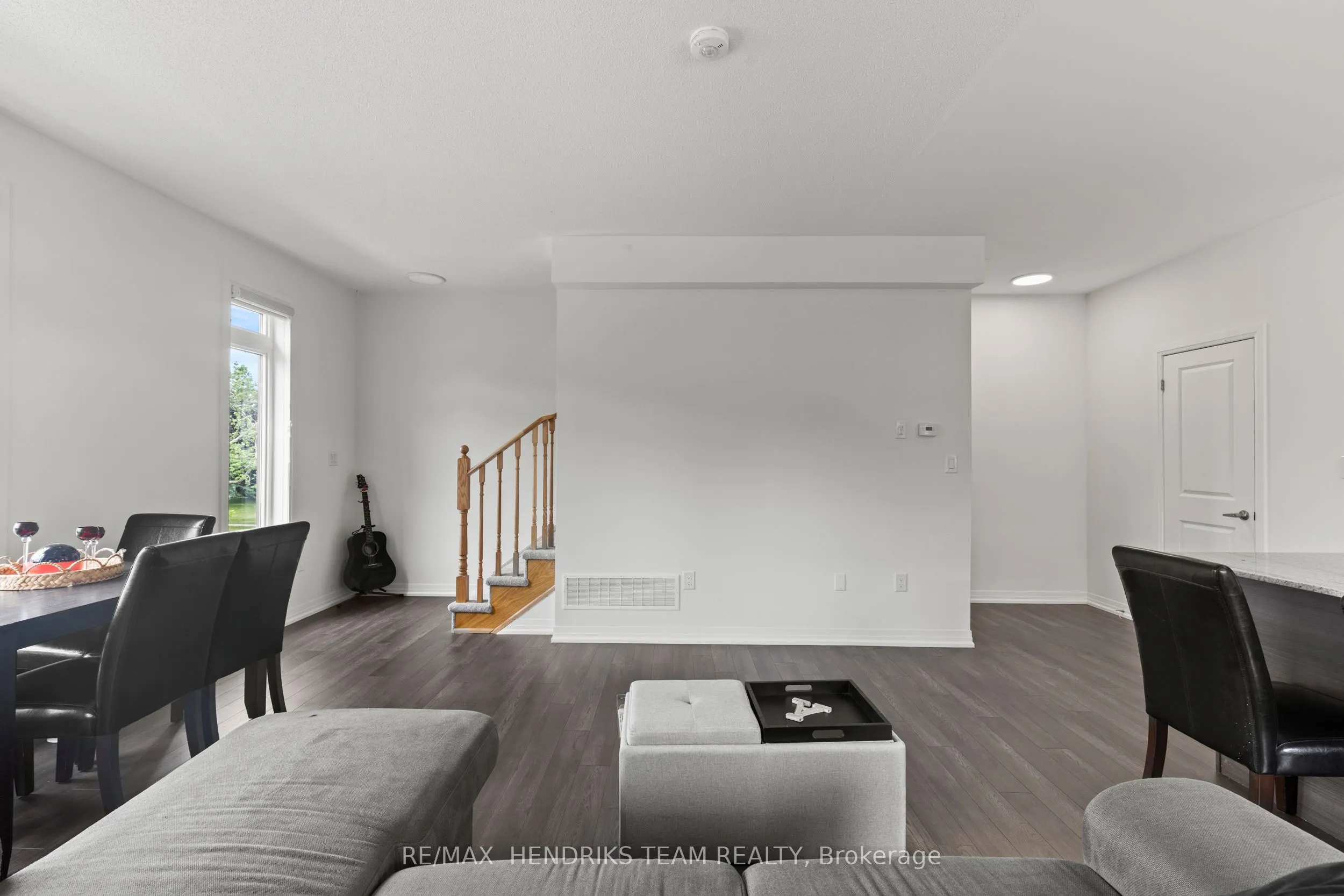 48 Sidney Rose Common, #48