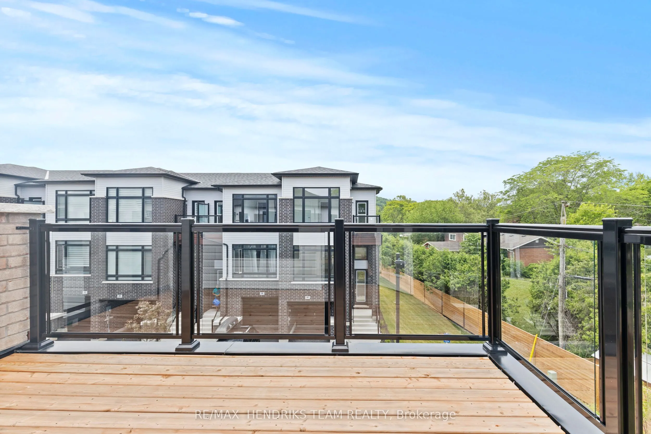 48 Sidney Rose Common, #48