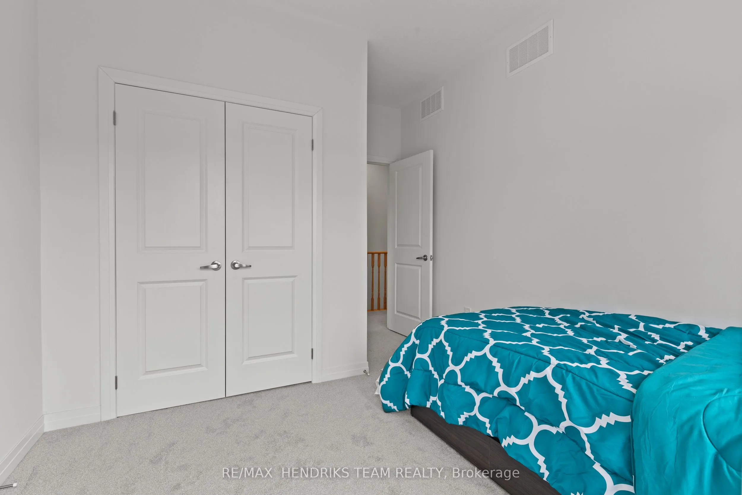 48 Sidney Rose Common, #48