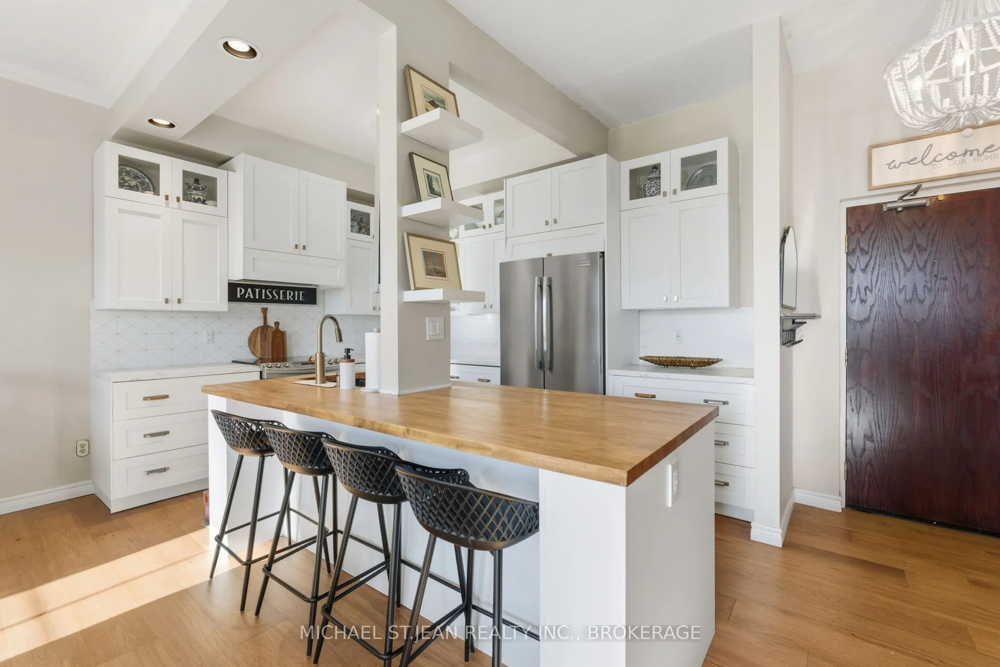 262 Dundas Street E, #311