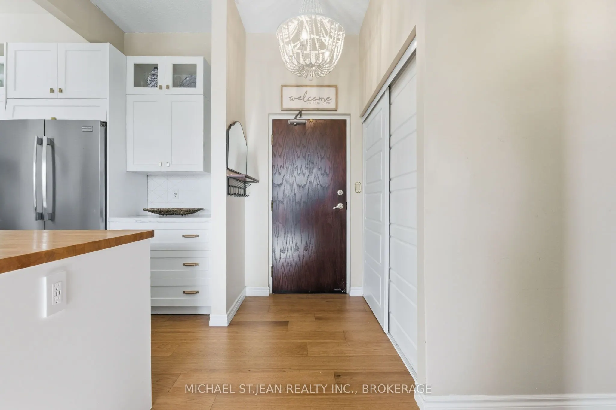 262 Dundas Street E, #311